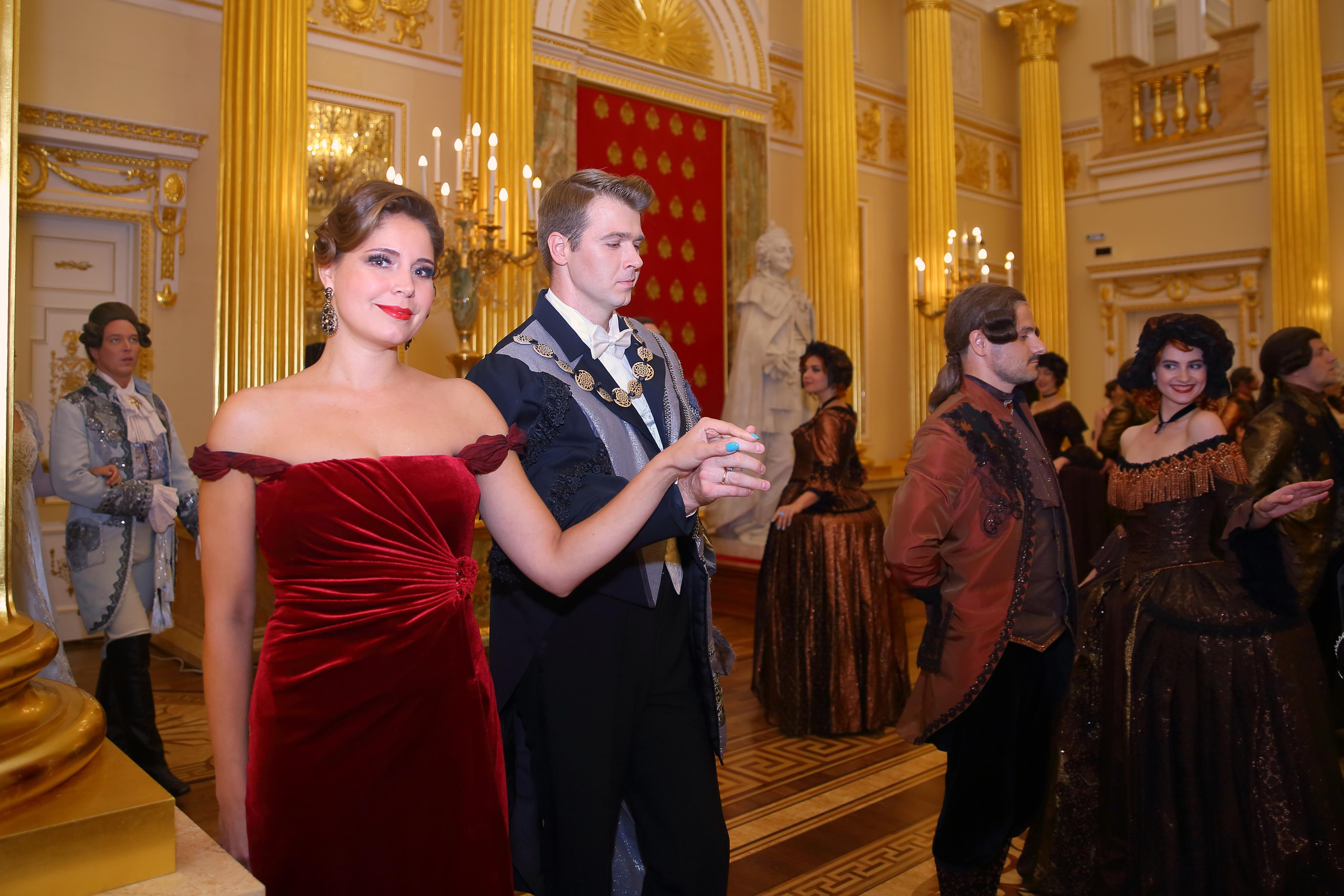 Встреча гостей в Царицыно вместе с солистами Геликон оперы. Фотограф ваших самых ярких событий в Москве и СПБ. Збронская Юлия