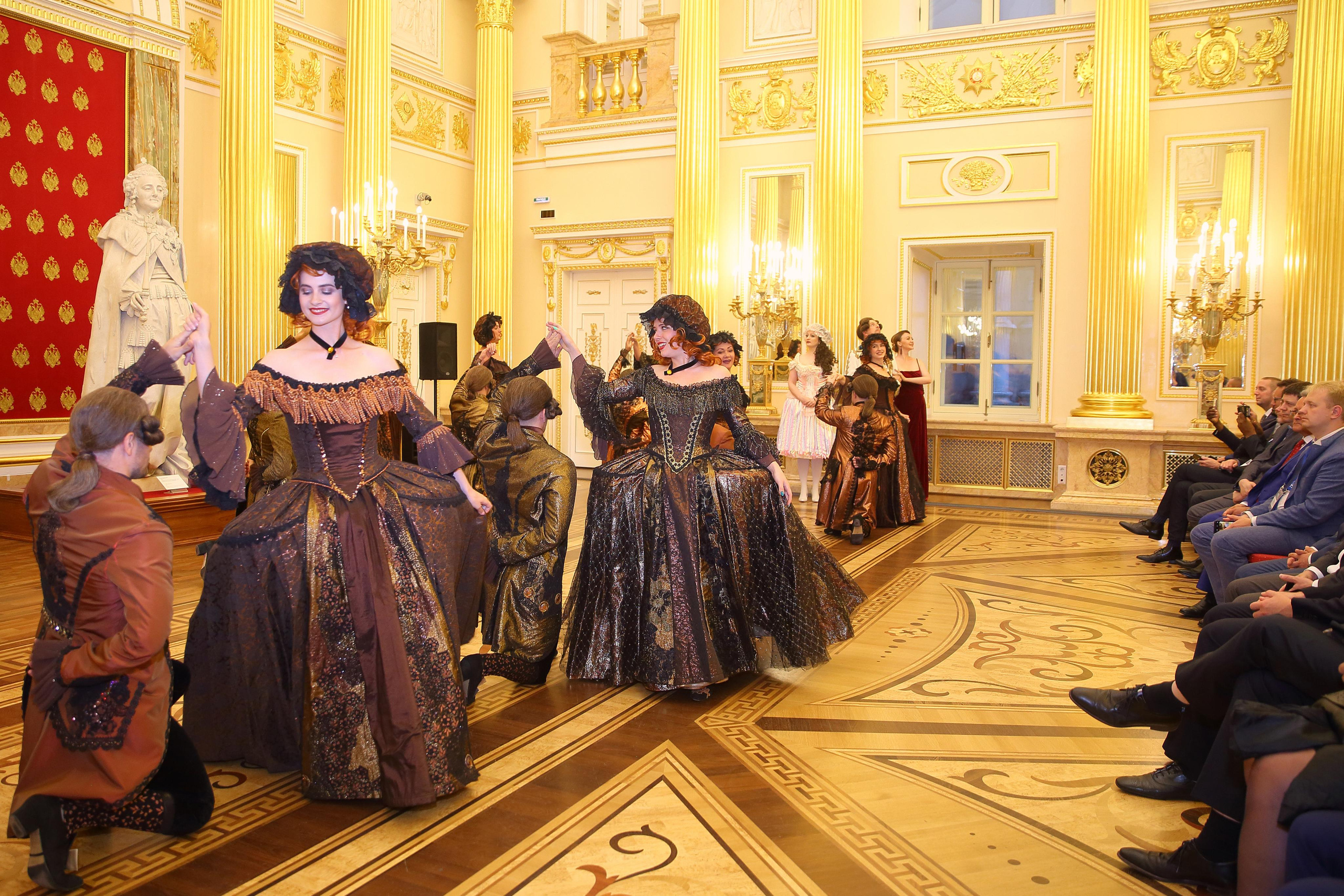 Встреча гостей в Царицыно вместе с солистами Геликон оперы. Фотограф ваших самых ярких событий в Москве и СПБ. Збронская Юлия