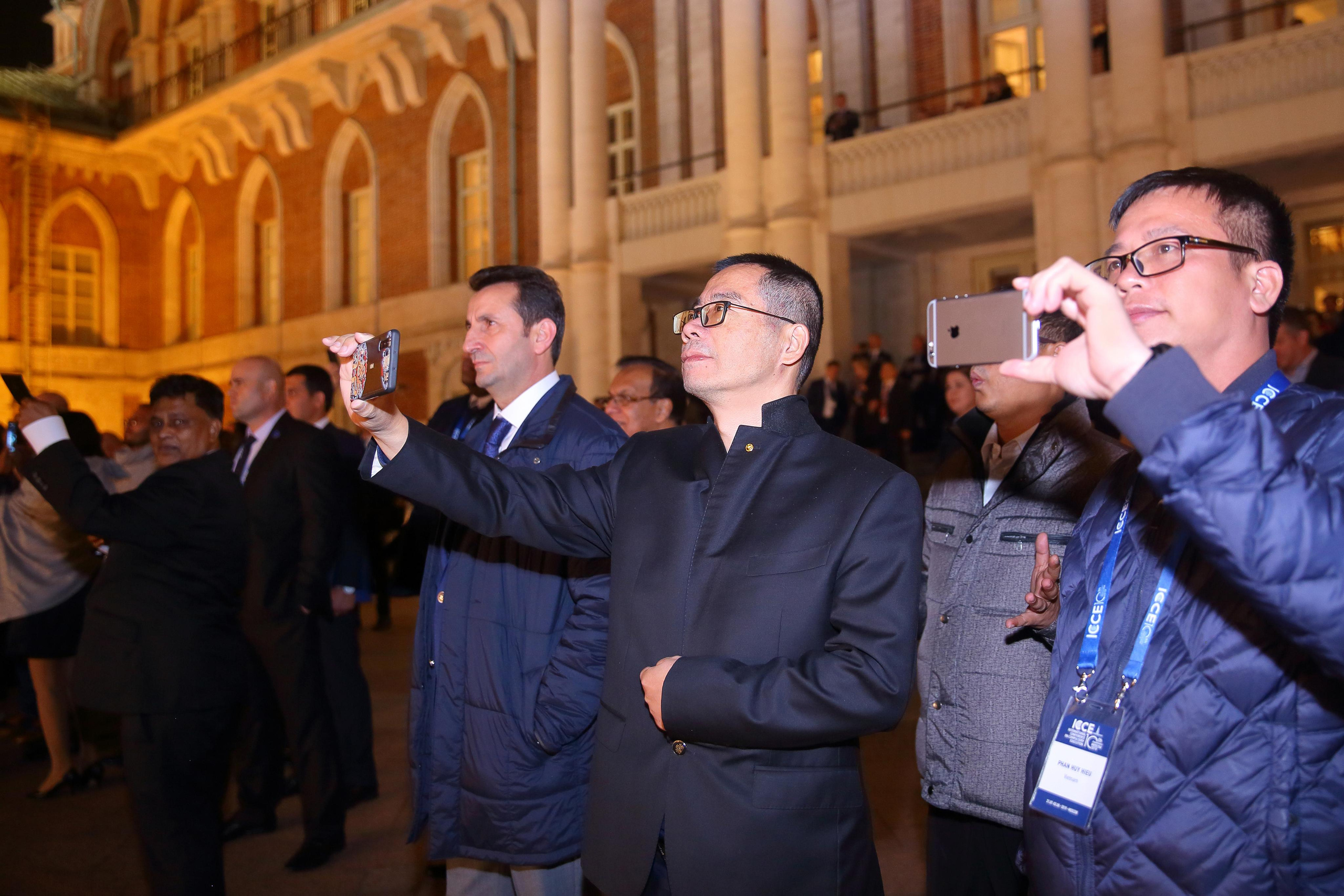 Встреча гостей в Царицыно вместе с солистами Геликон оперы. Фотограф ваших самых ярких событий в Москве и СПБ. Збронская Юлия