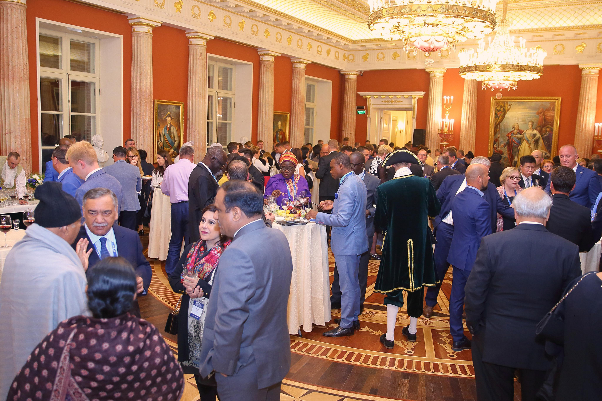 Встреча гостей в Царицыно вместе с солистами Геликон оперы. Фотограф ваших самых ярких событий в Москве и СПБ. Збронская Юлия