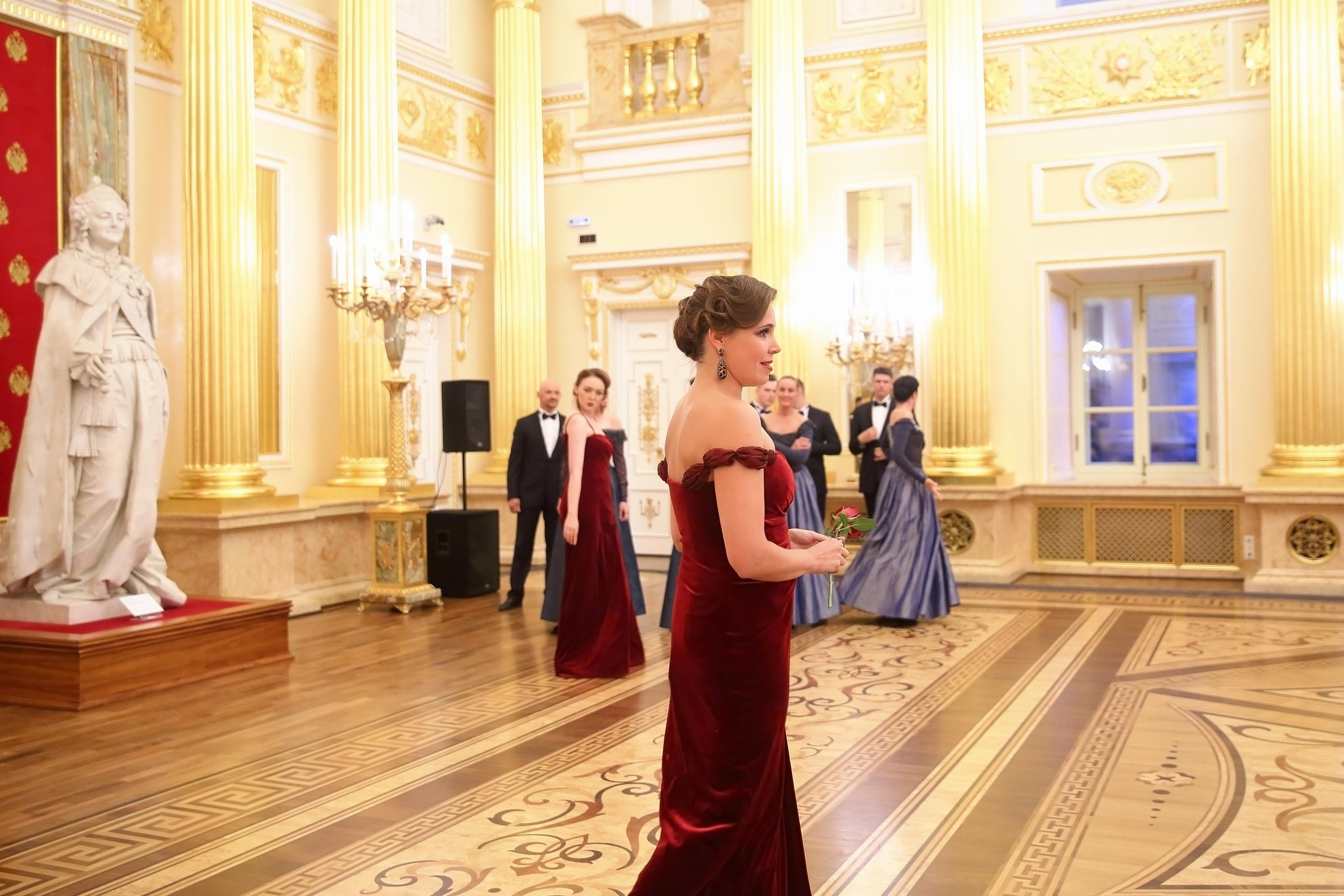 Встреча гостей в Царицыно вместе с солистами Геликон оперы. Фотограф ваших самых ярких событий в Москве и СПБ. Збронская Юлия