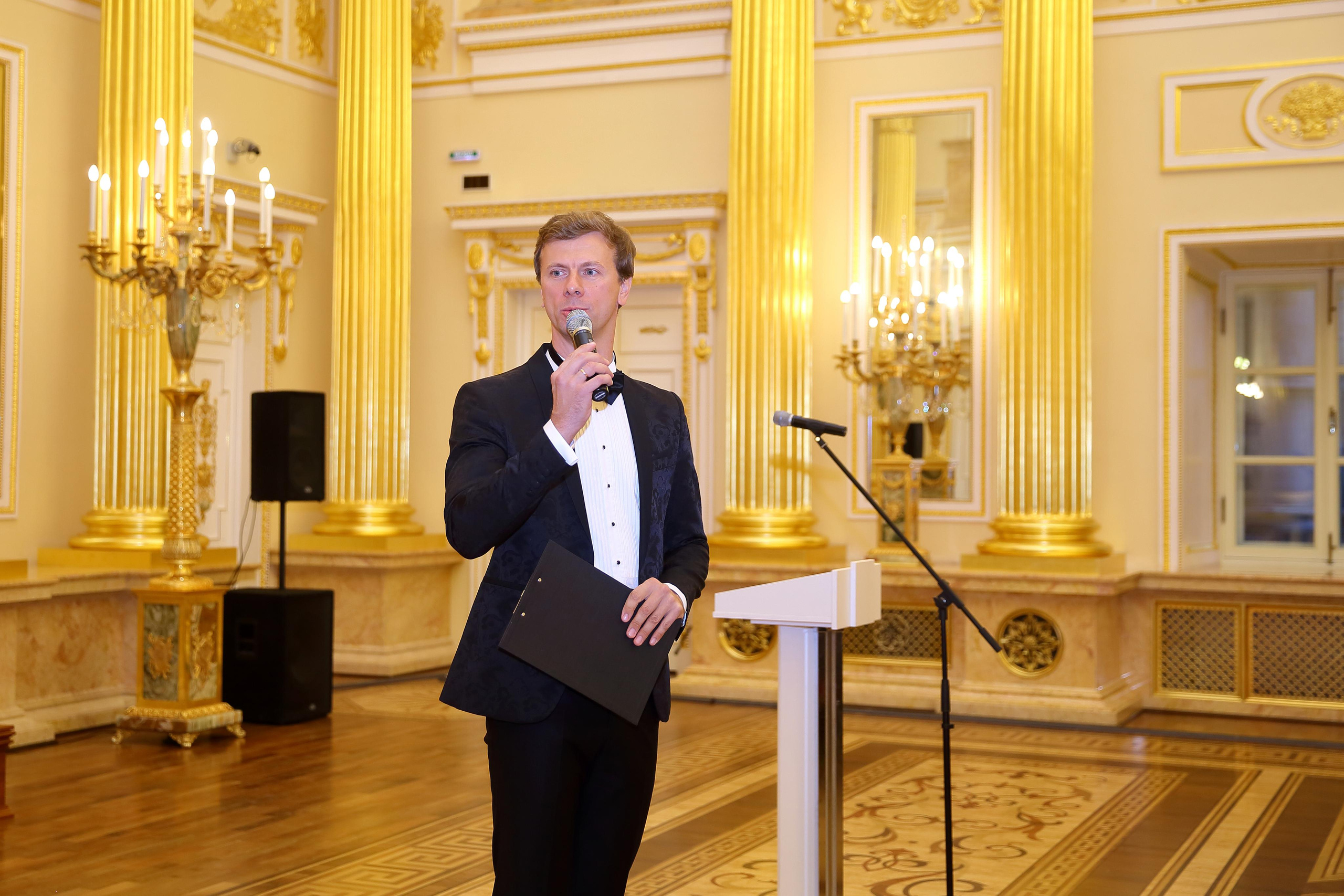 Встреча гостей в Царицыно вместе с солистами Геликон оперы. Фотограф ваших самых ярких событий в Москве и СПБ. Збронская Юлия