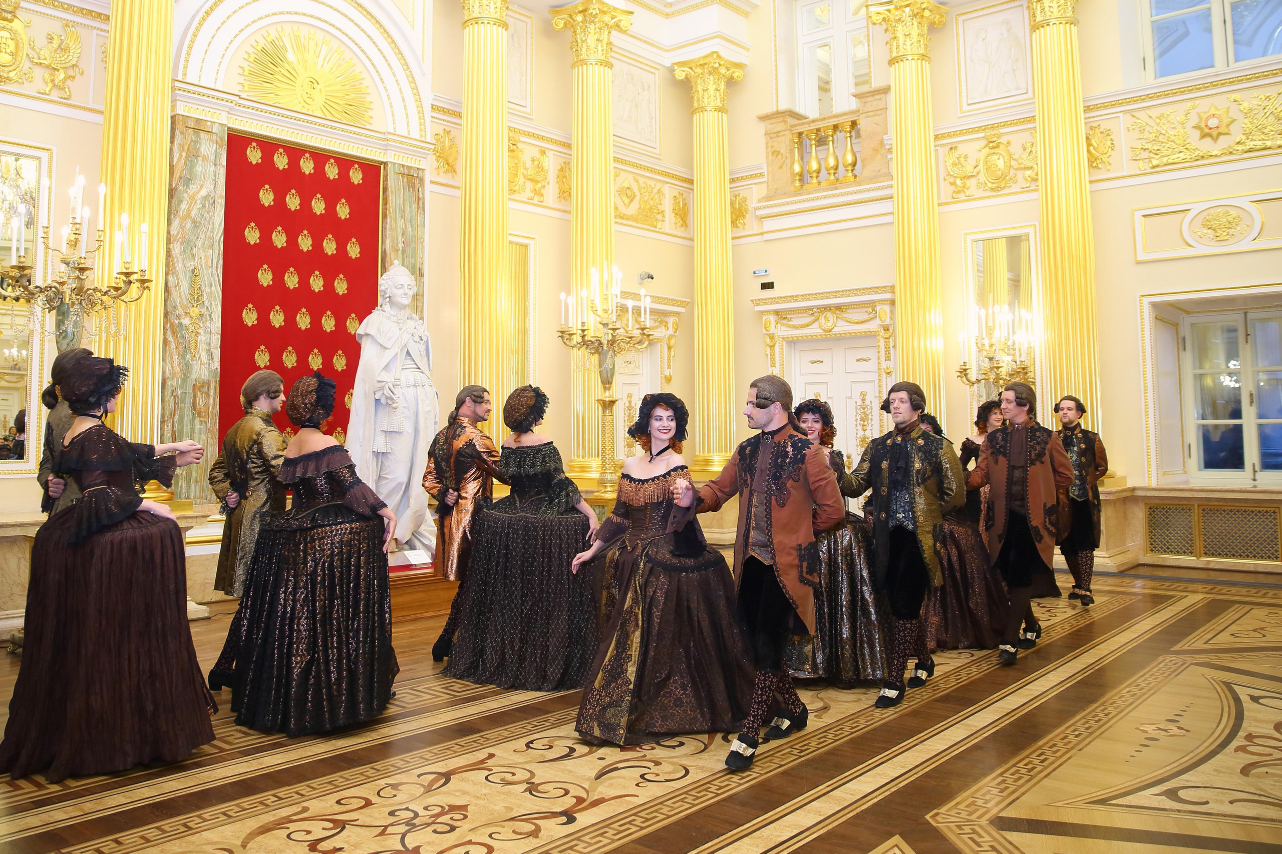 Встреча гостей в Царицыно вместе с солистами Геликон оперы. Фотограф ваших самых ярких событий в Москве и СПБ. Збронская Юлия