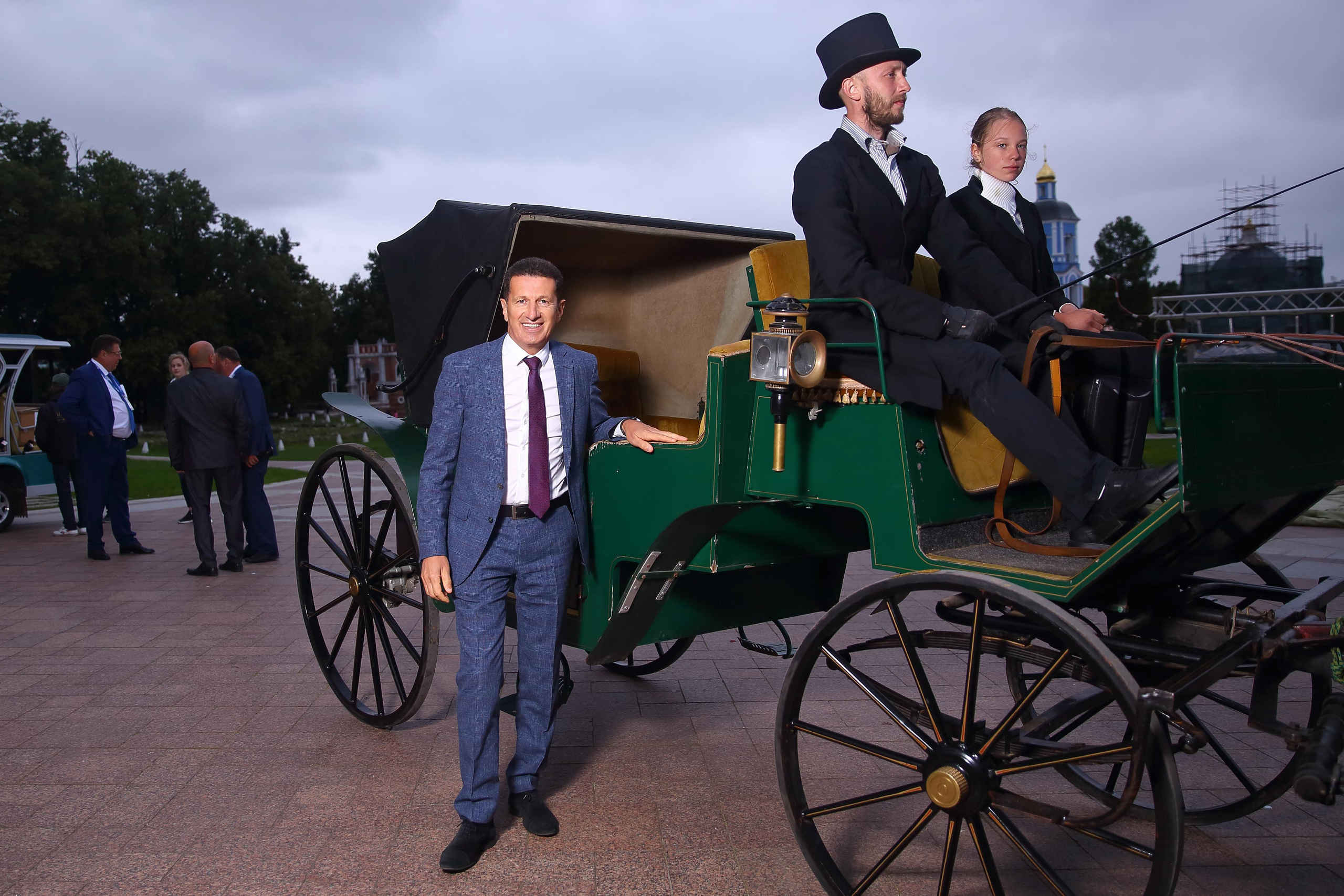 Встреча гостей в Царицыно вместе с солистами Геликон оперы. Фотограф ваших самых ярких событий в Москве и СПБ. Збронская Юлия