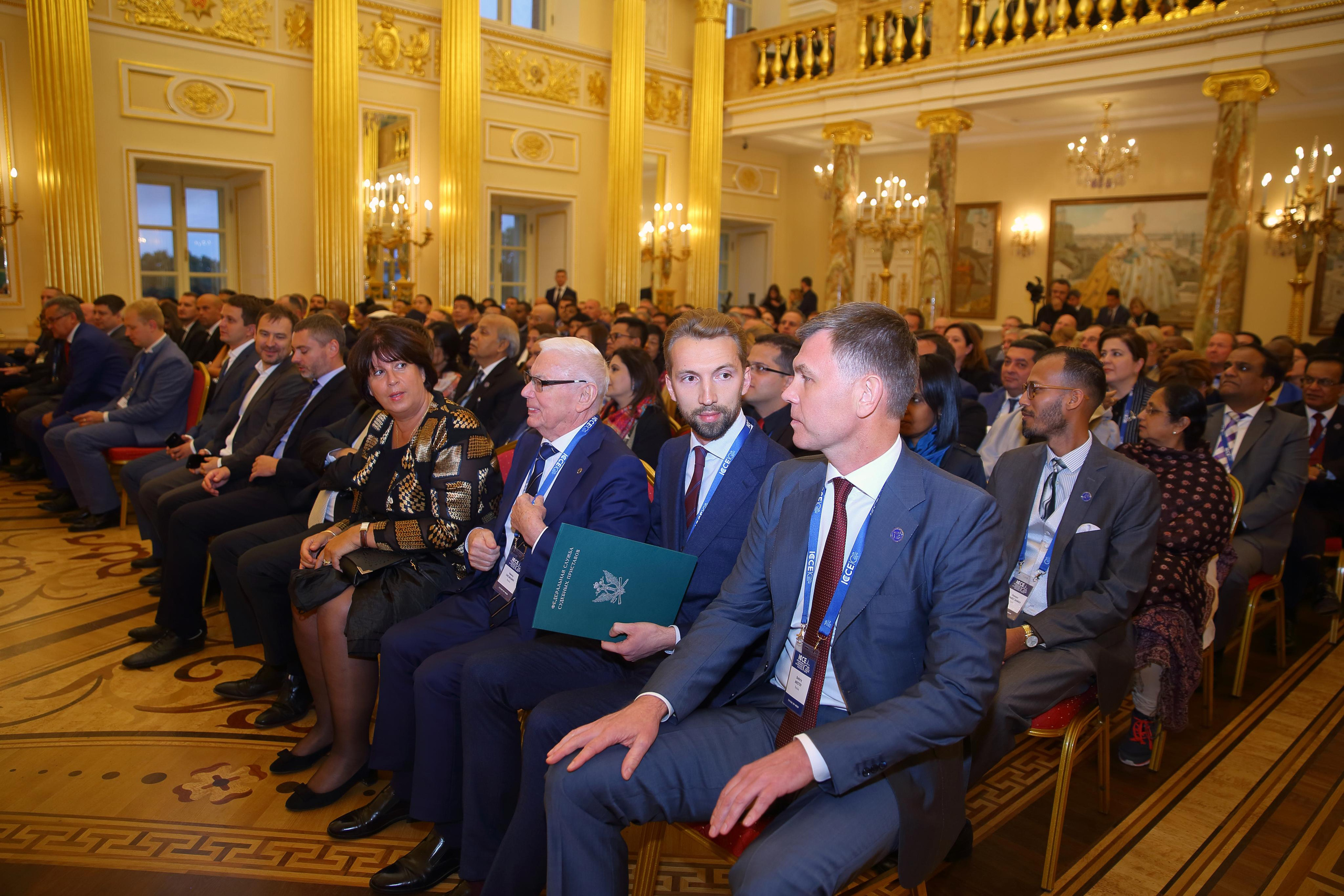 Встреча гостей в Царицыно вместе с солистами Геликон оперы. Фотограф ваших самых ярких событий в Москве и СПБ. Збронская Юлия