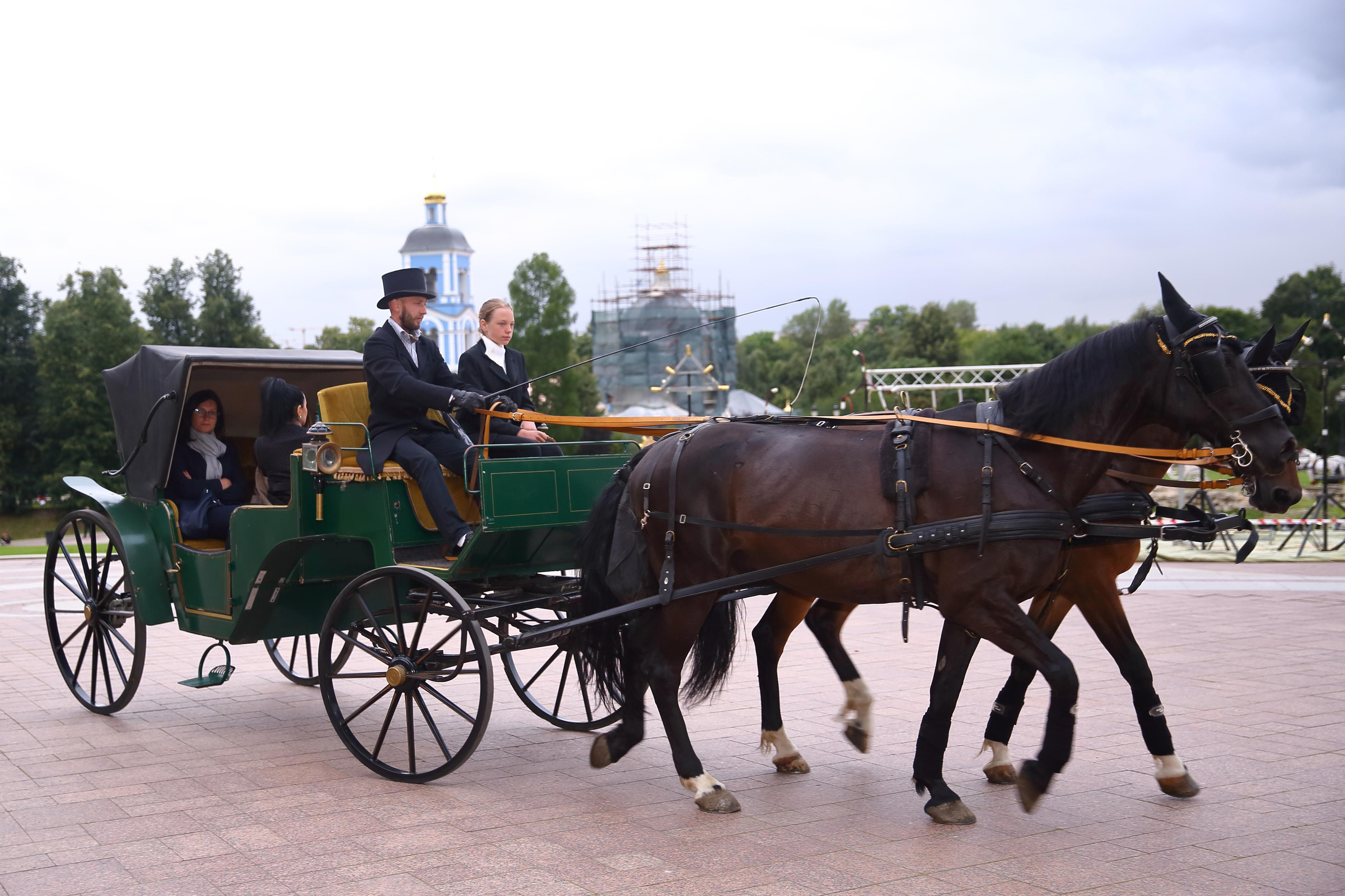 Встреча гостей в Царицыно вместе с солистами Геликон оперы. Фотограф ваших самых ярких событий в Москве и СПБ. Збронская Юлия