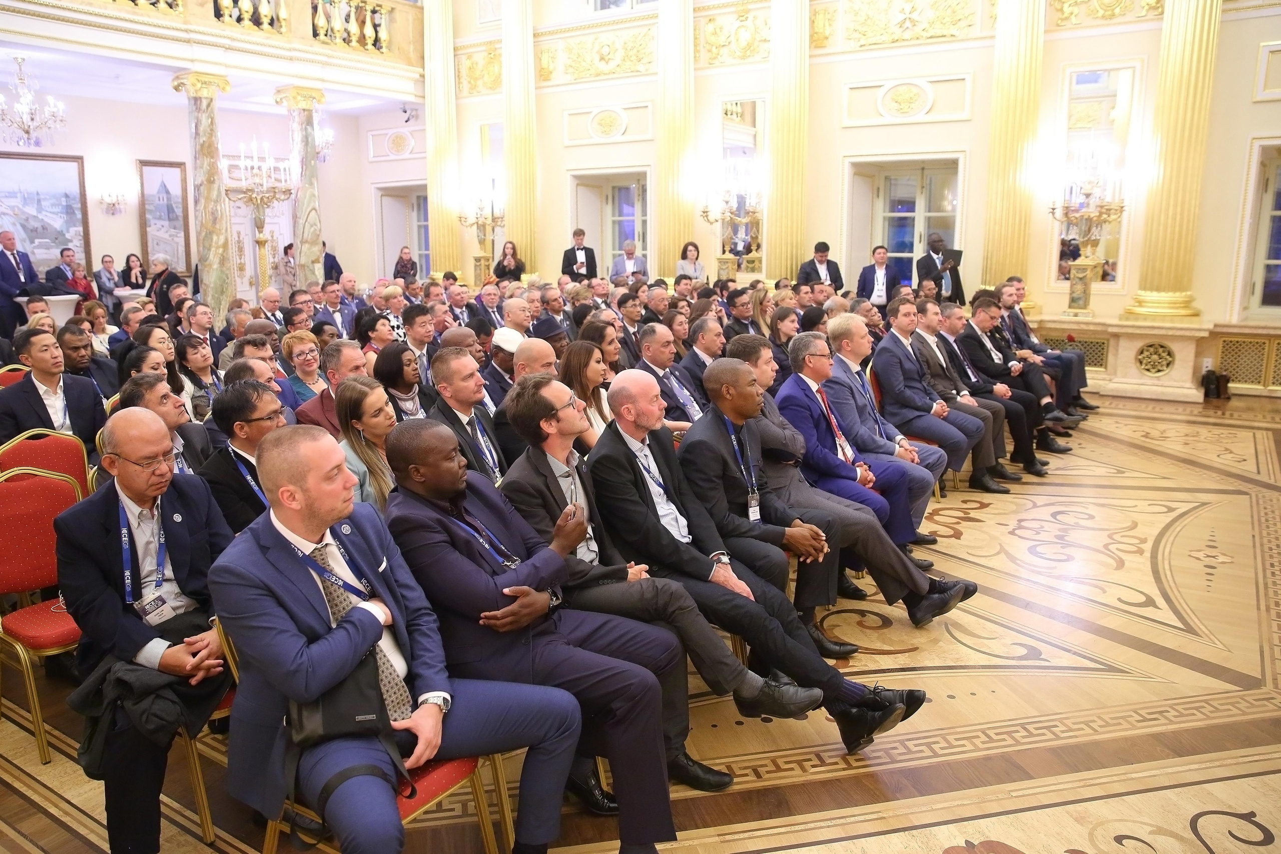 Встреча гостей в Царицыно вместе с солистами Геликон оперы. Фотограф ваших самых ярких событий в Москве и СПБ. Збронская Юлия