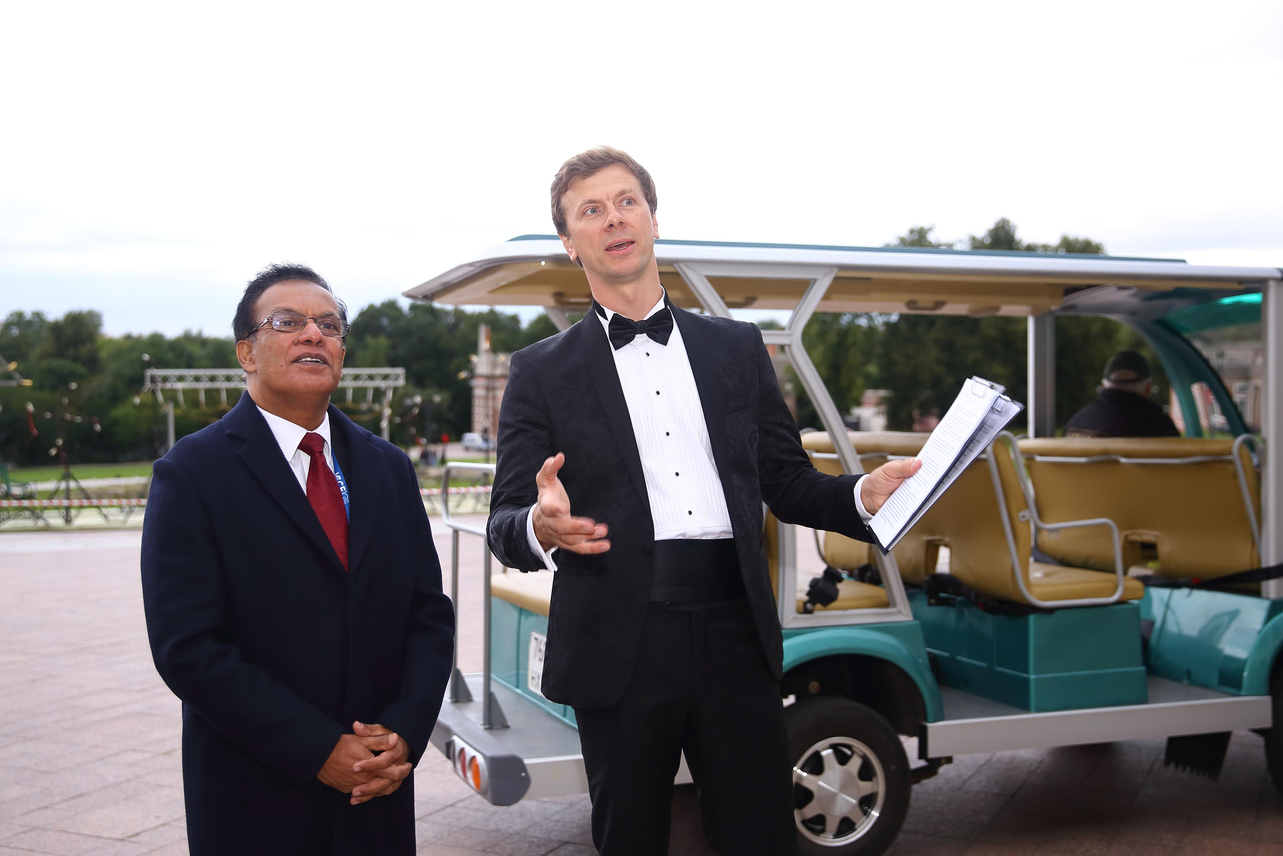 Встреча гостей в Царицыно вместе с солистами Геликон оперы. Фотограф ваших самых ярких событий в Москве и СПБ. Збронская Юлия