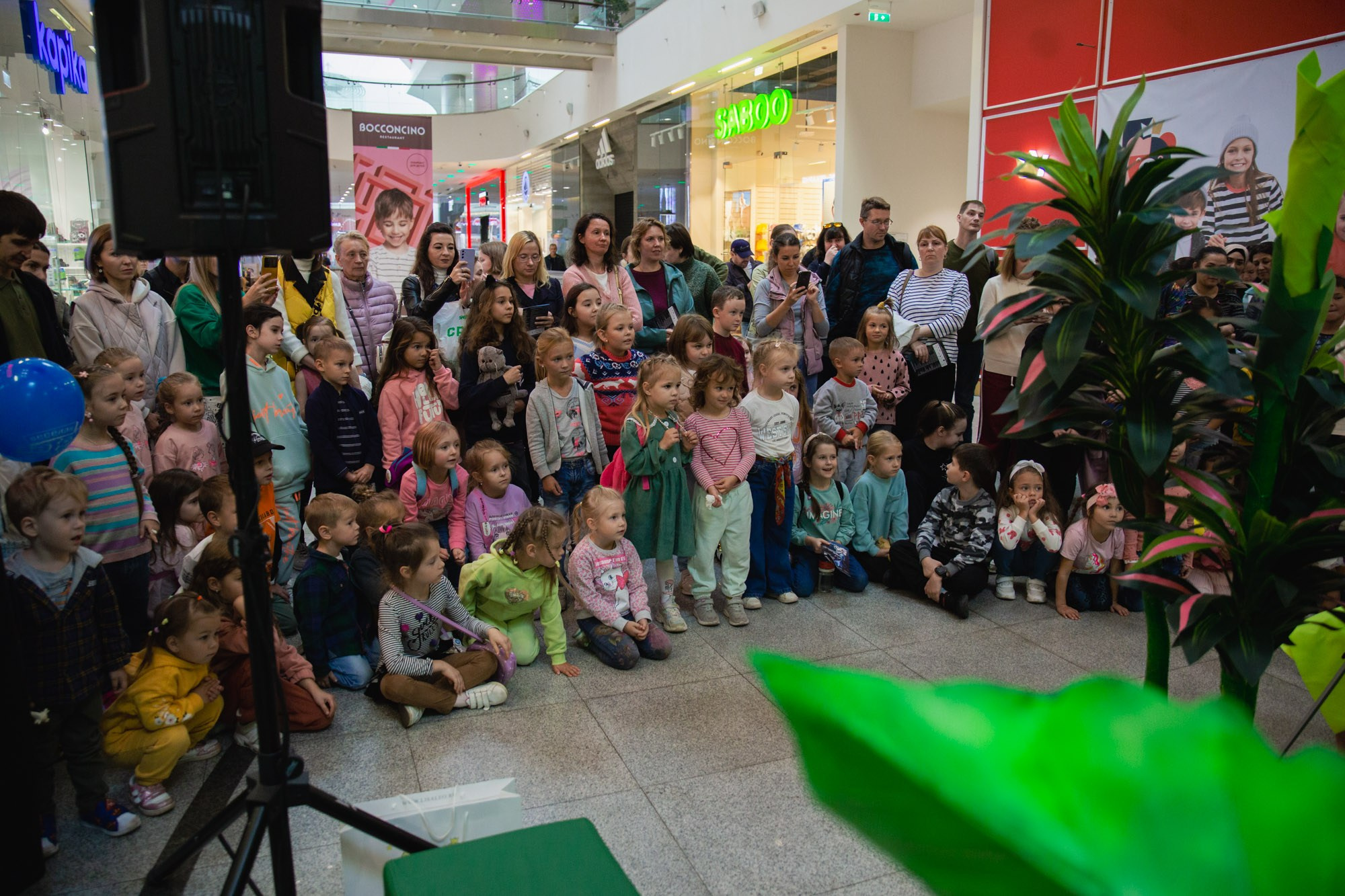 Сказка в ТЦ Океания. Репортажный и концертный фотограф в Москве Анастасия Осень