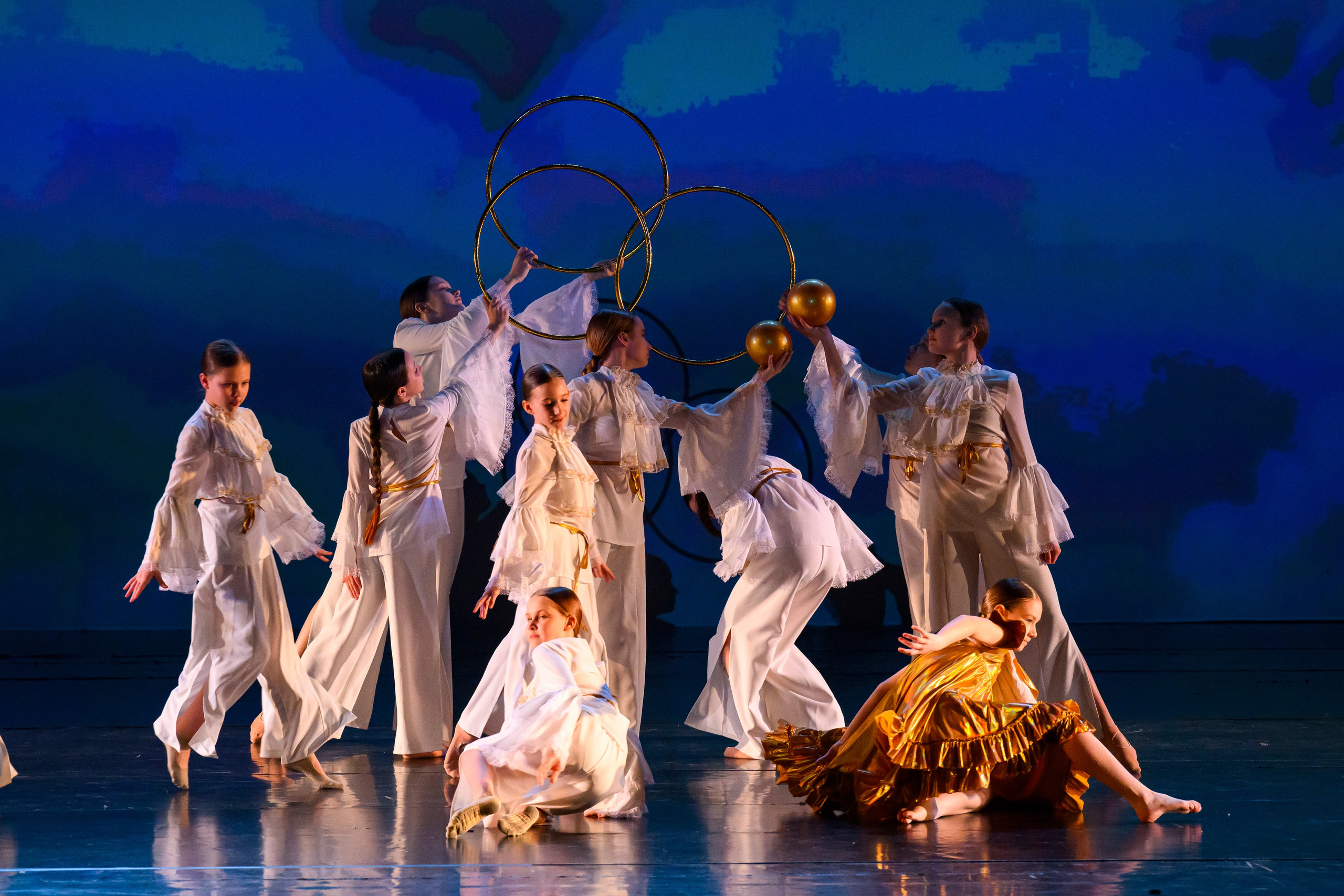 23 апреля, часть 1, БКЗ Октябрьский, г. Санкт-Петербург. Золотое яблочко