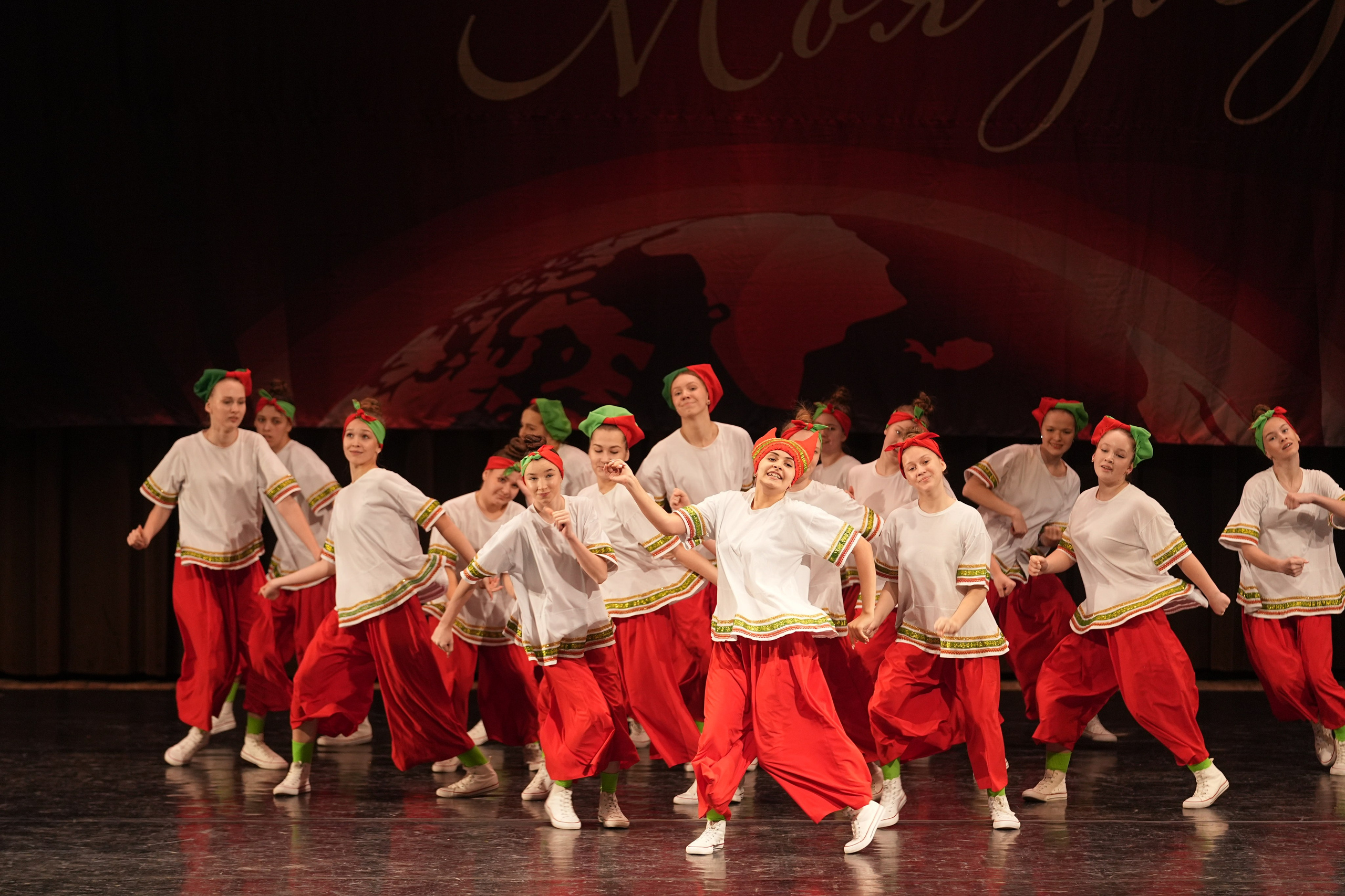 7 декабря, блок 1, г. Москва. Золотое яблочко