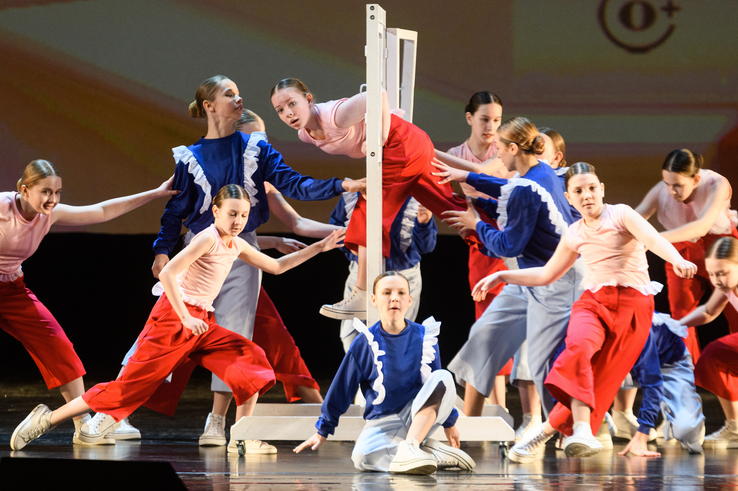 23 апреля, часть 1, БКЗ Октябрьский, г. Санкт-Петербург. Золотое яблочко