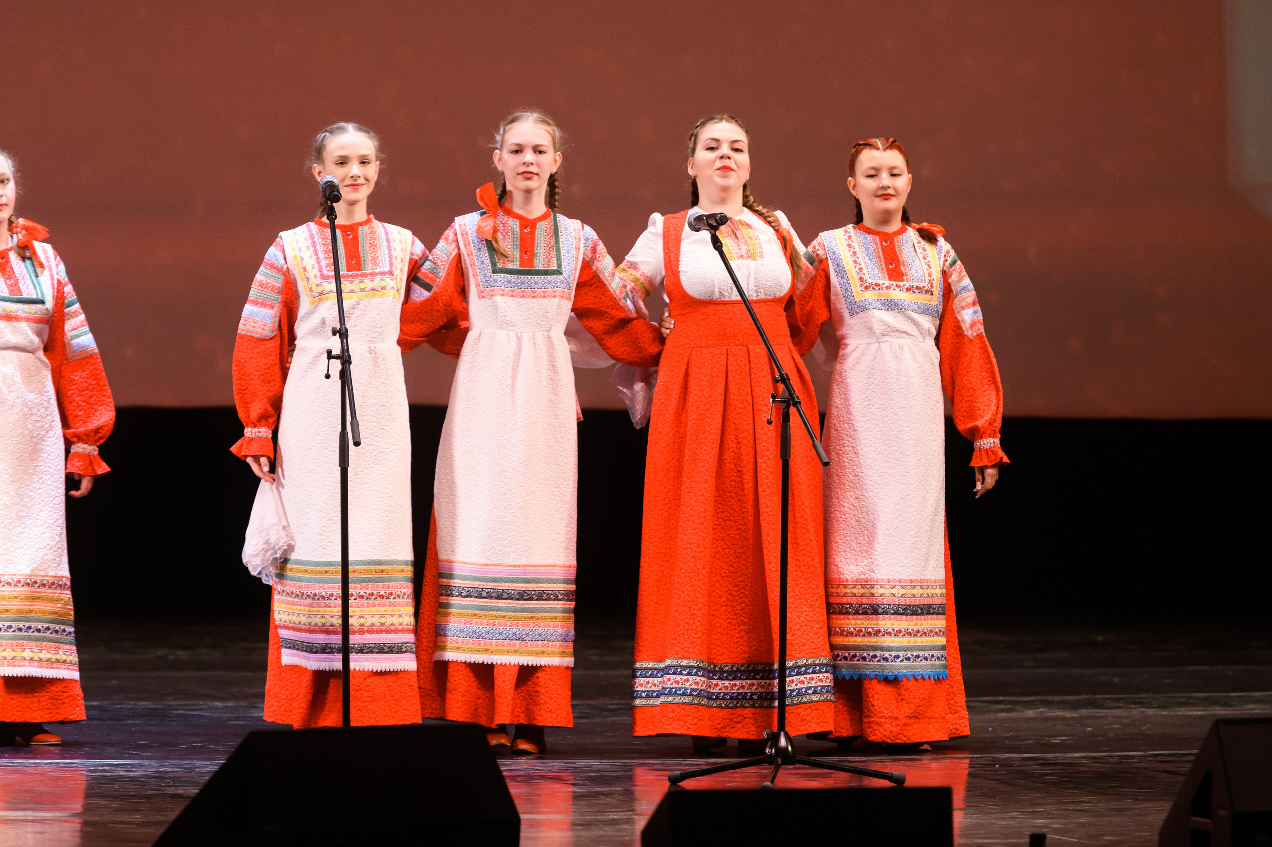 23 апреля, часть 1, БКЗ Октябрьский, г. Санкт-Петербург. Золотое яблочко