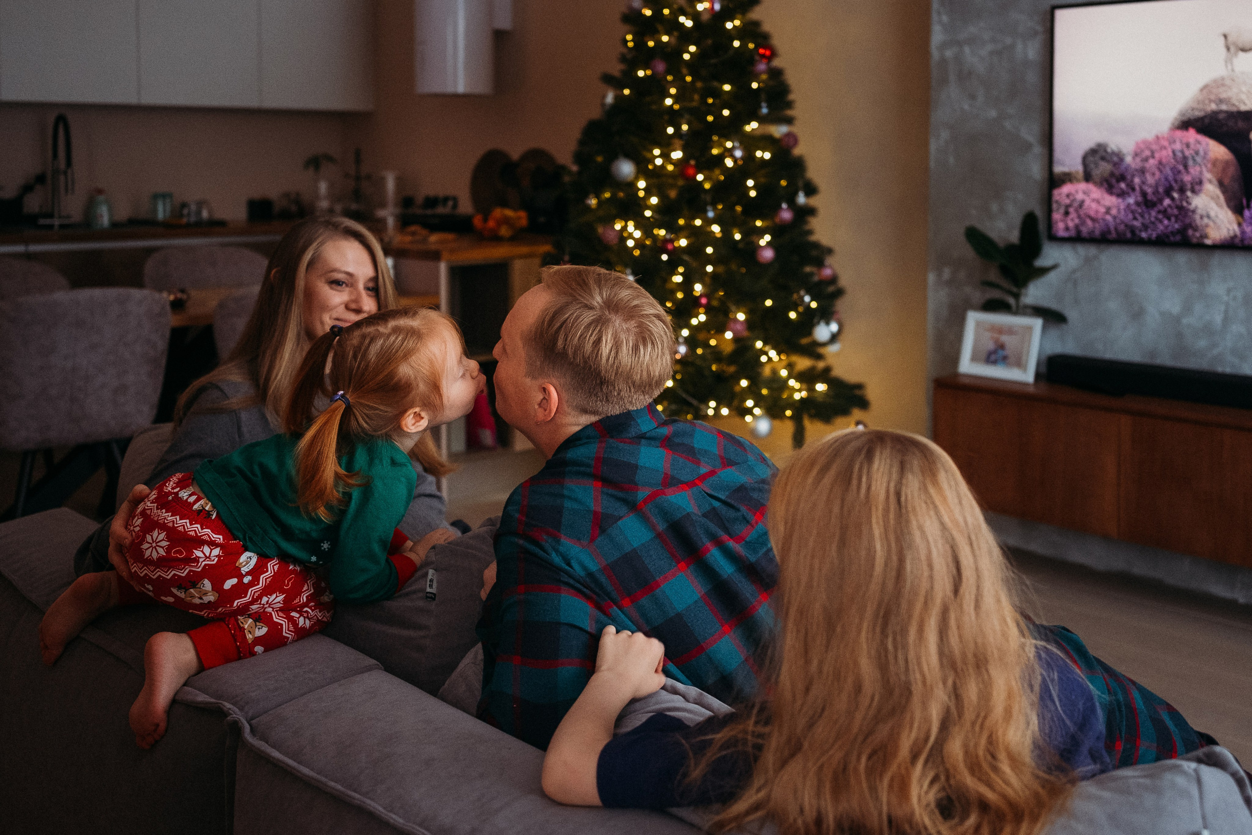 Новогодняя домашняя фотосессия. Семейный и детский фотограф в Санкт-Петербурге