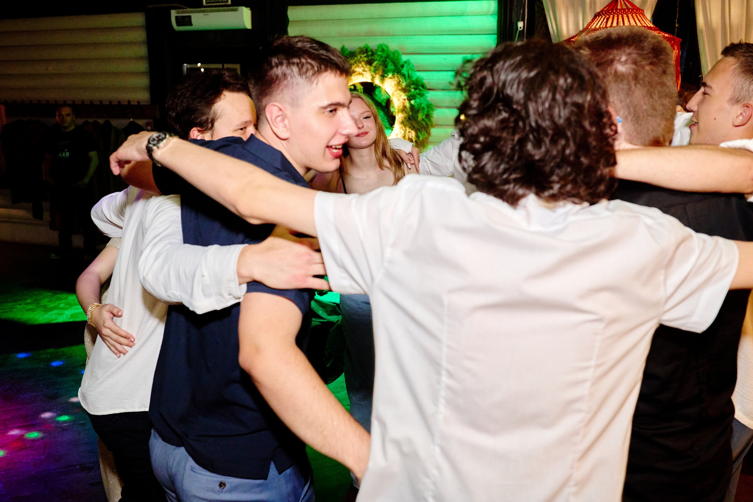 Выпускной 35 Сош. Фотограф Выпускные альбомы Таганрог Сергей Коробченко