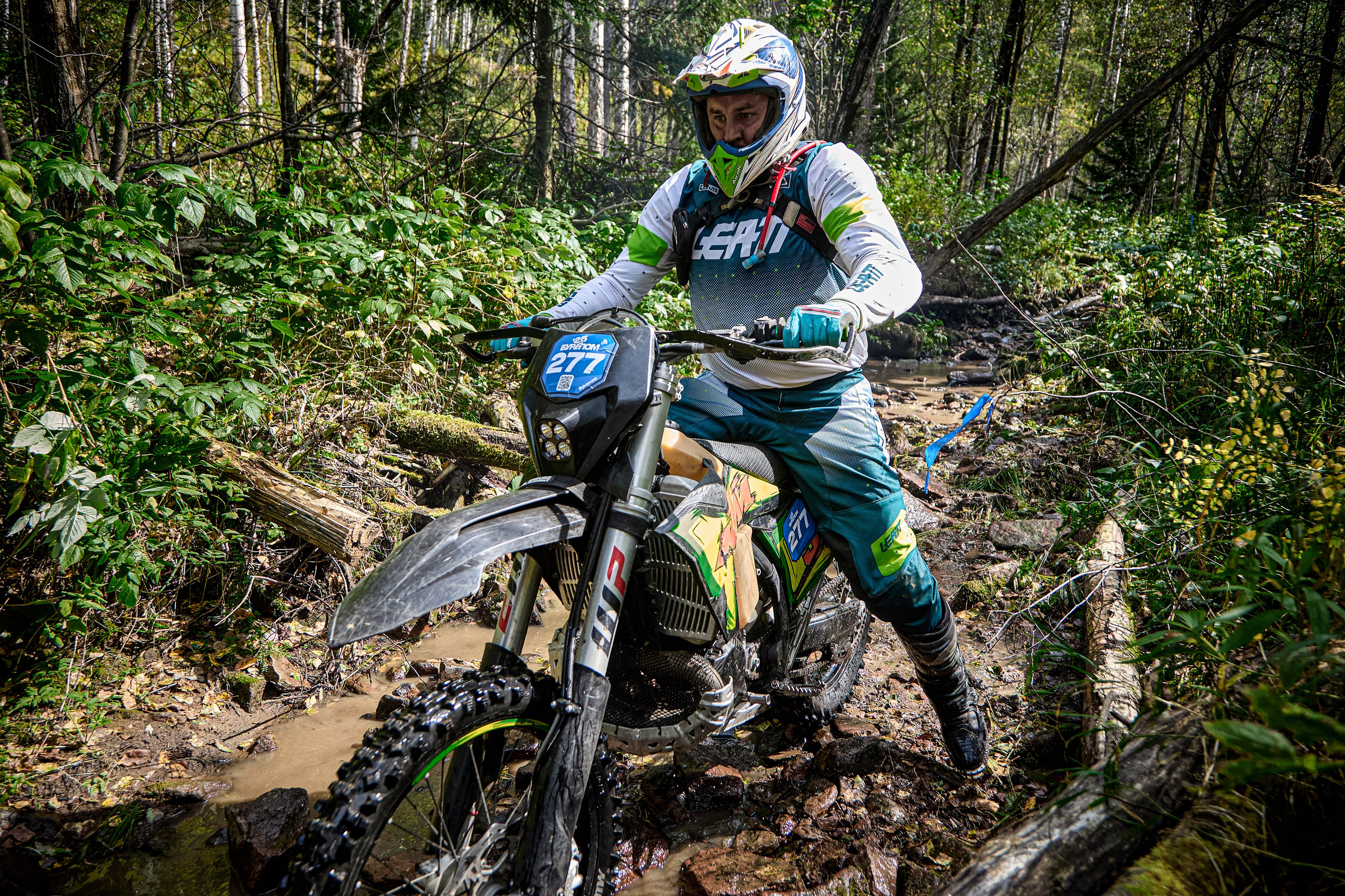 БУРЕЛОМ 2025 чемпионат Сибири по Эндуро. Фотограф Москва Concerts photo / Fashion photо