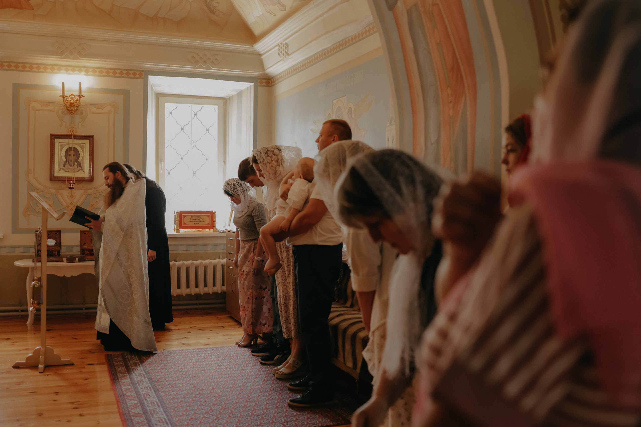 Фотосессия крещения, видеосъемка крещения в Нижнем Новгороде. Фотограф и видеограф Елена Лисина