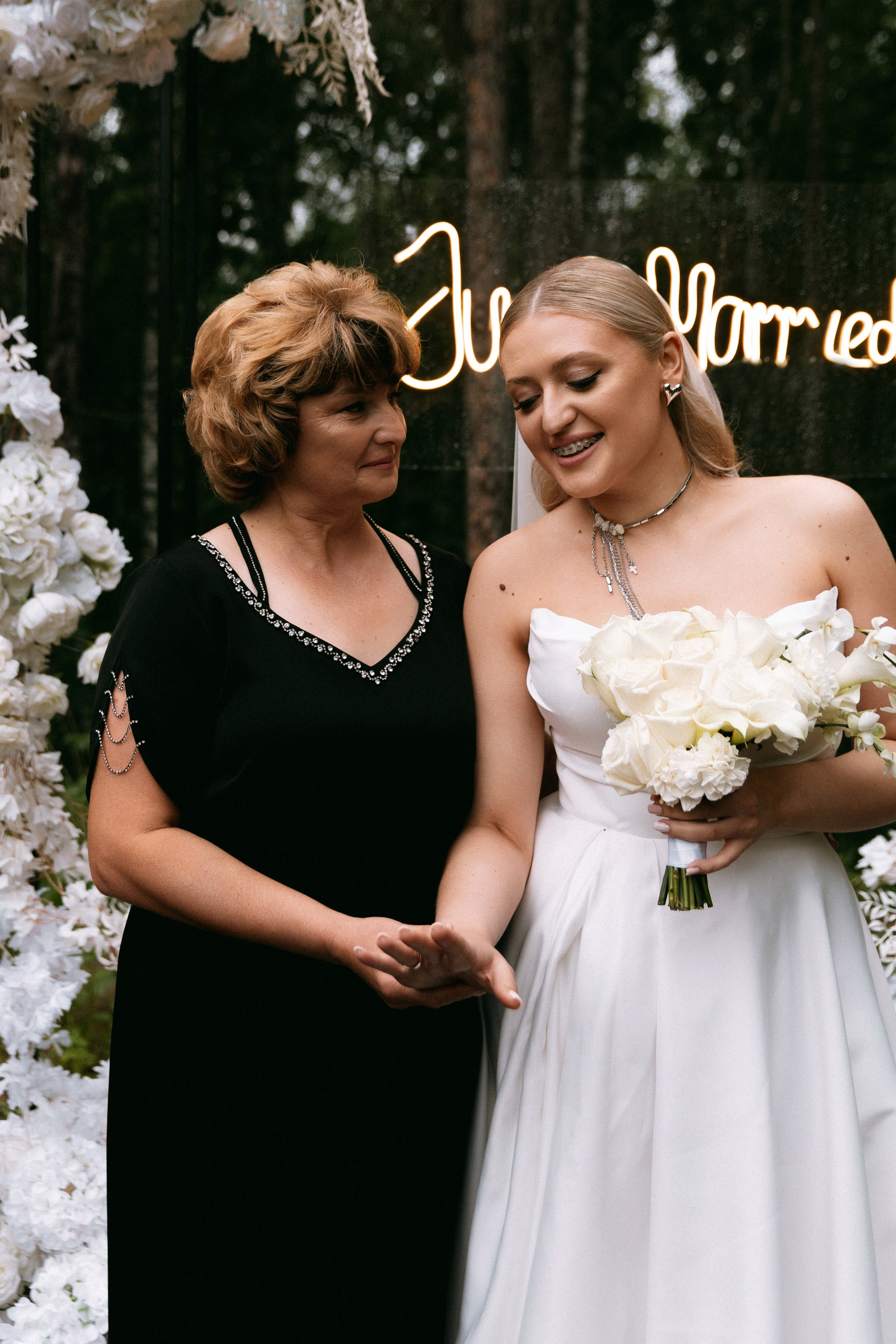 Влюбленные взгляды. Свадебный фотограф Кемерово Томск Новосибирск