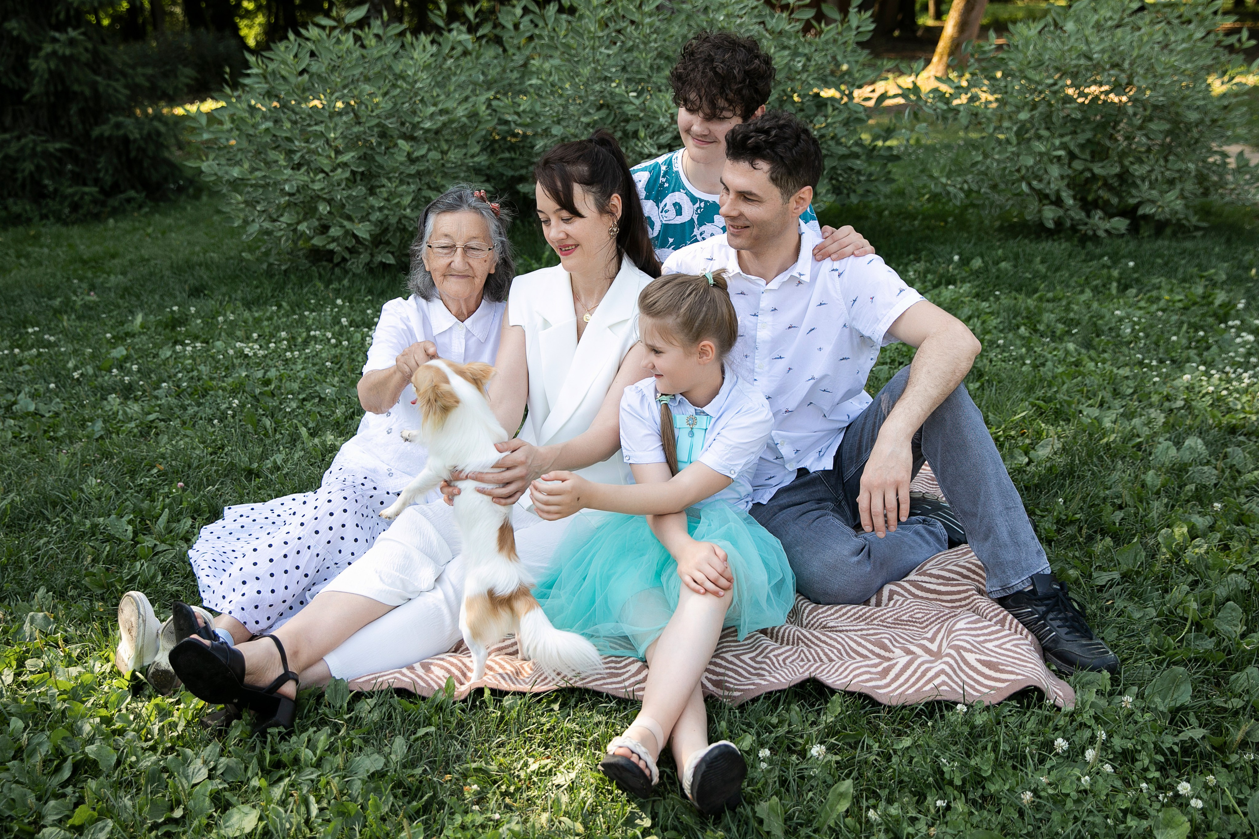 Таня, Антон, Ангелина, Саша и Лидия Петровна. Семейный и школьный фотограф Катерина Голубева