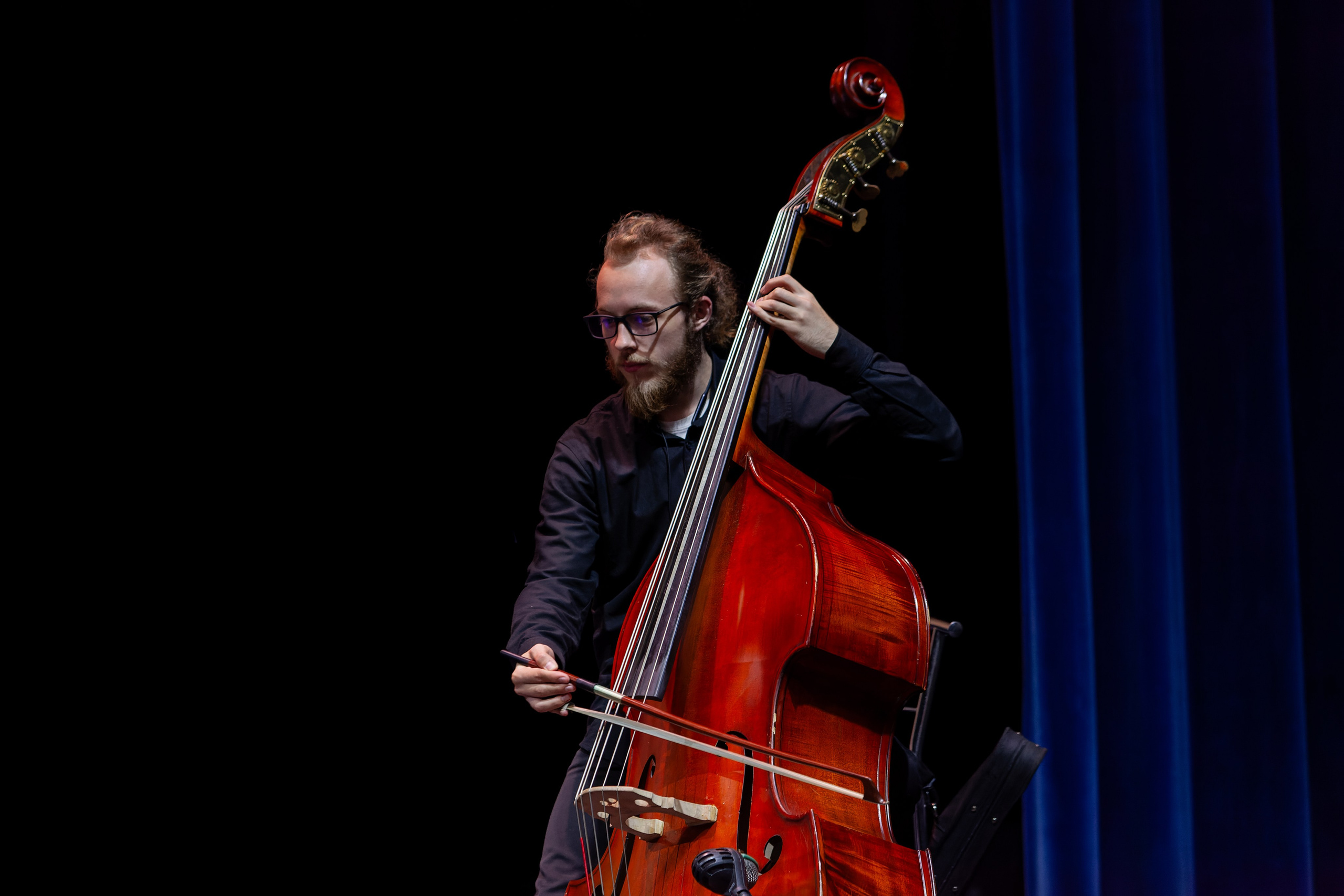 Концерт Южно-Сахалинского симфонического оркестра. Кутузов Евгений Фотограф в Южно-Сахалинске