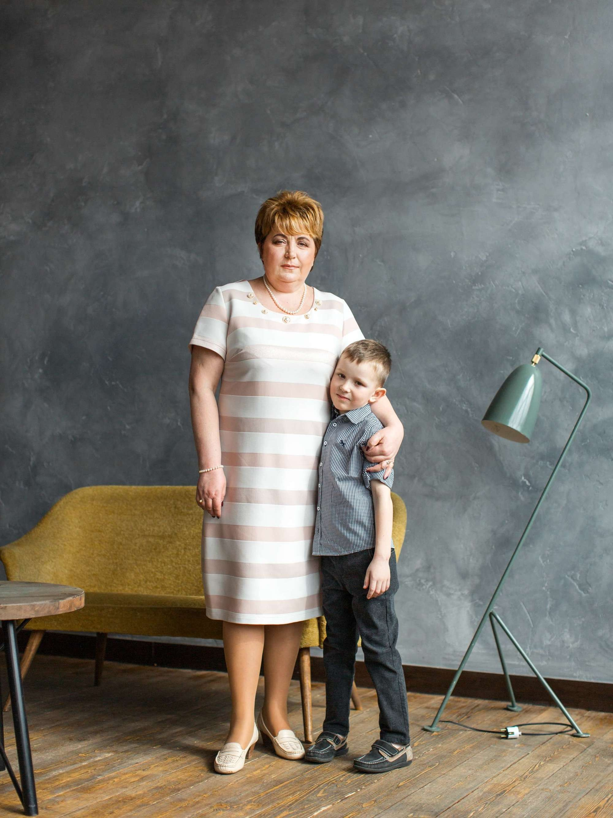 Фотосессия большой семьи в студии