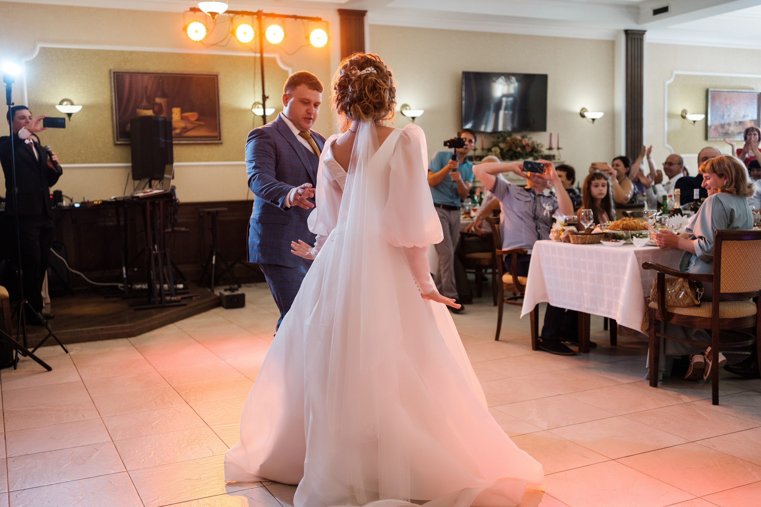 Виктор и Анна. Свадебный фотограф | репортаж | праздники | крещение