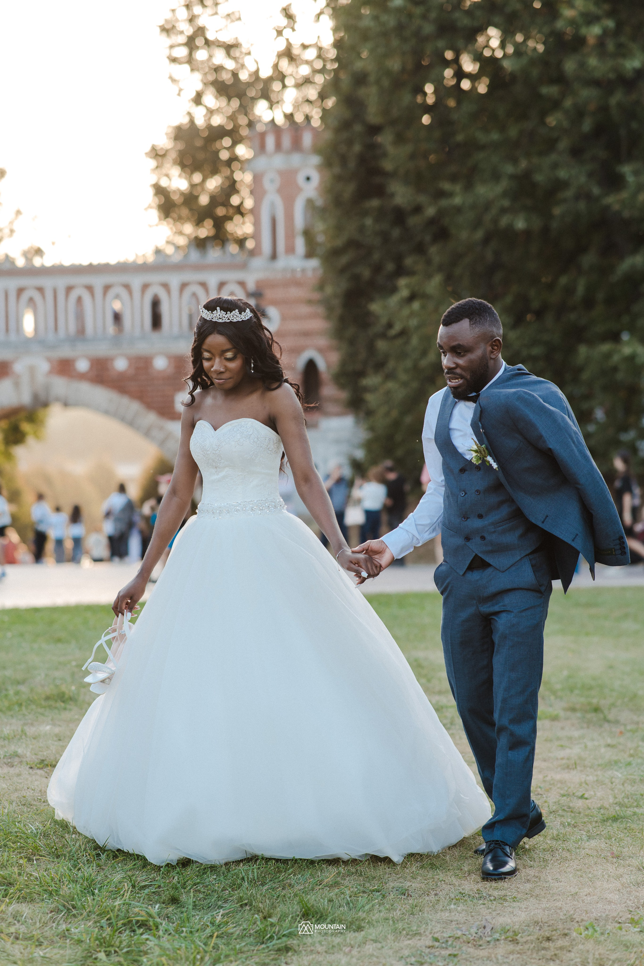 Synthia and Jospin Part 2. Я занимаюсь событийной, свадебной, товарной, студийной… фотографией