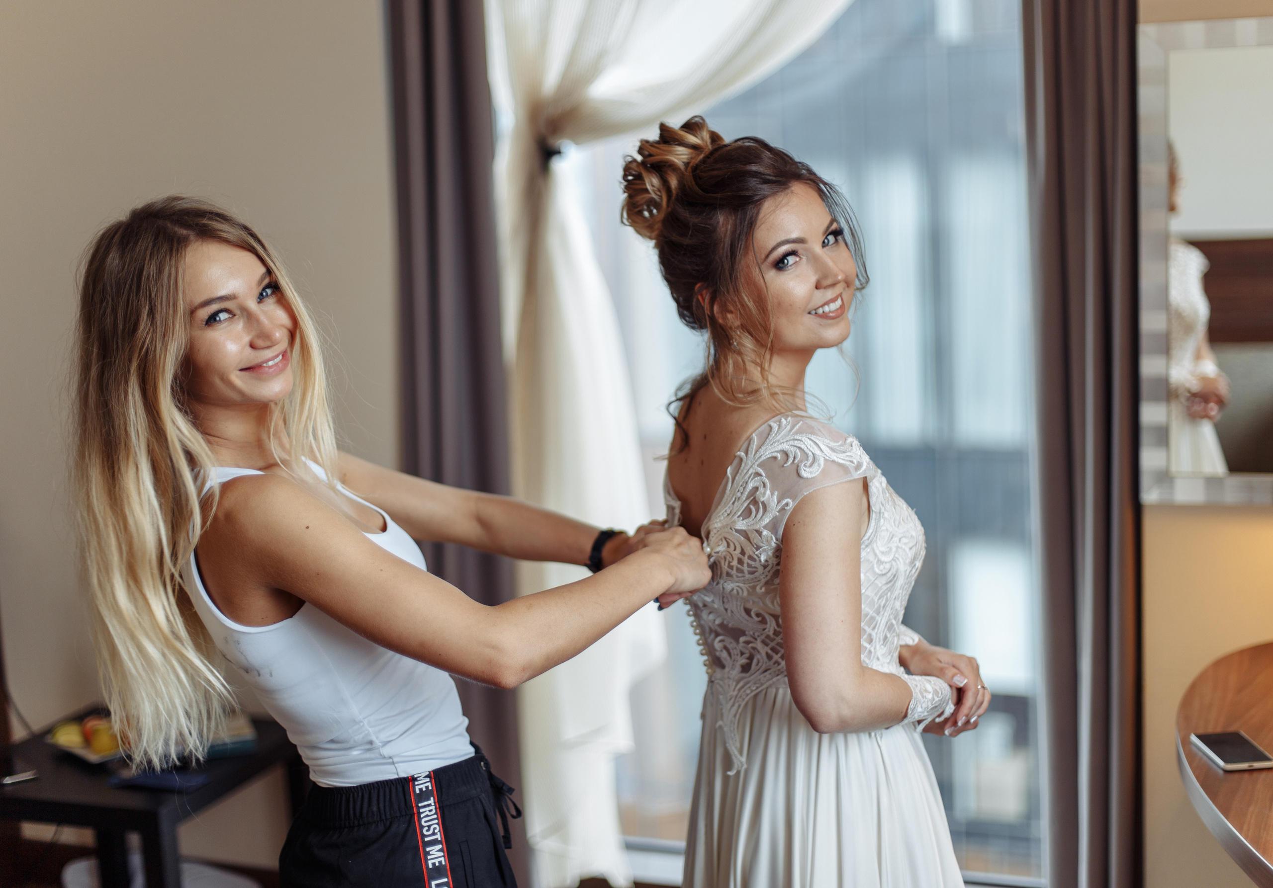 Молодожены, пример свадебных фото, свадебная прогулка. Свадебный фотограф в СПб Сергей Малиновский