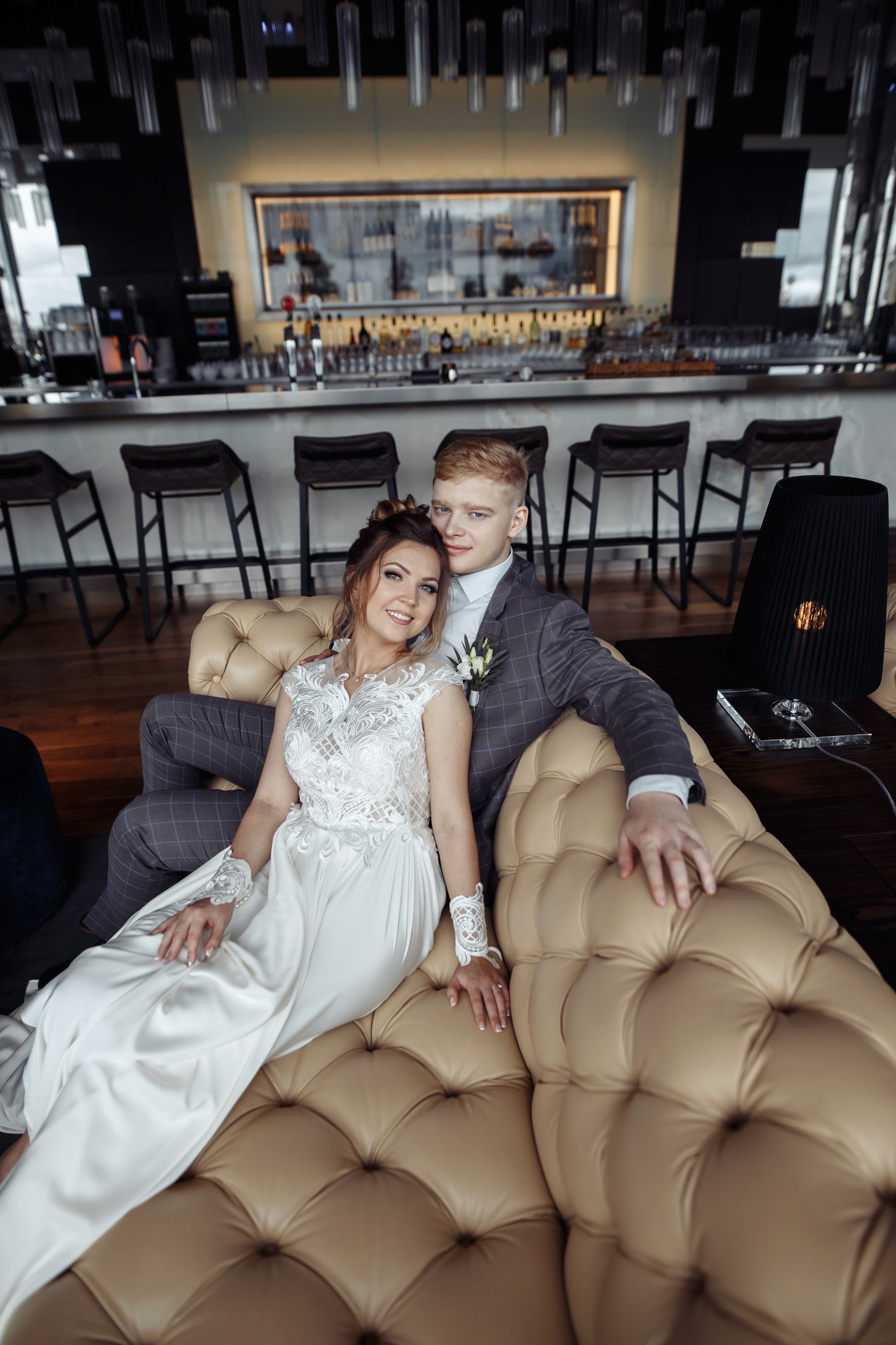 Молодожены, пример свадебных фото, свадебная прогулка. Свадебный фотограф в СПб Сергей Малиновский