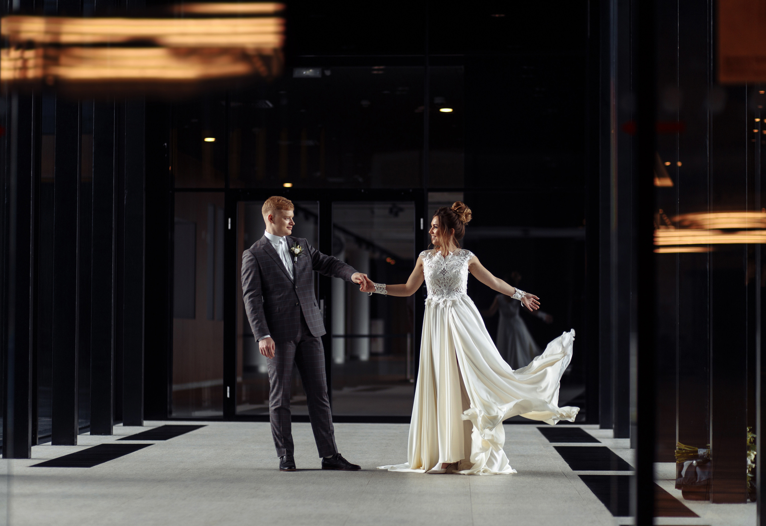 Молодожены, пример свадебных фото, свадебная прогулка. Свадебный фотограф в СПб Сергей Малиновский