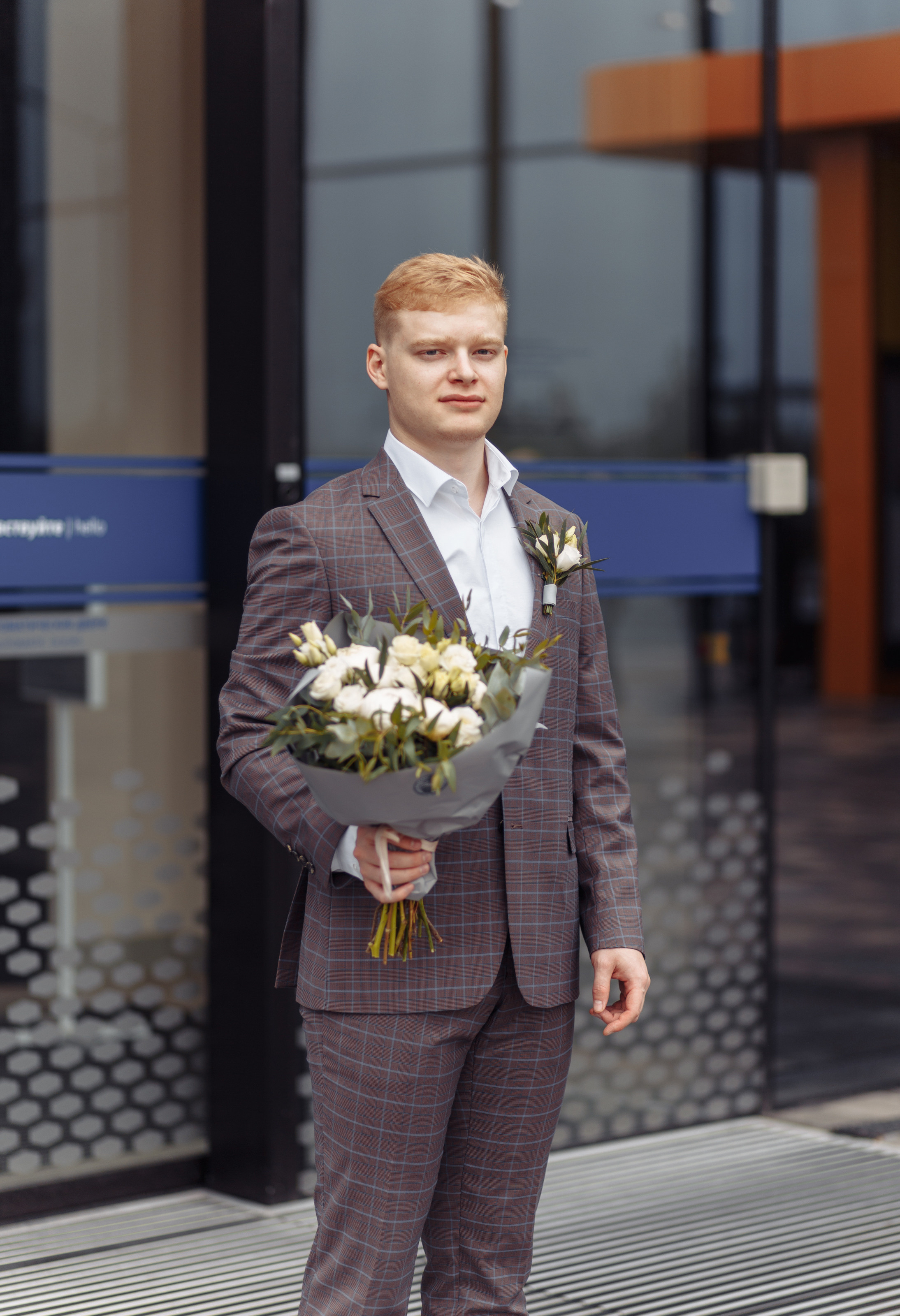 Молодожены, пример свадебных фото, свадебная прогулка. Свадебный фотограф в СПб Сергей Малиновский