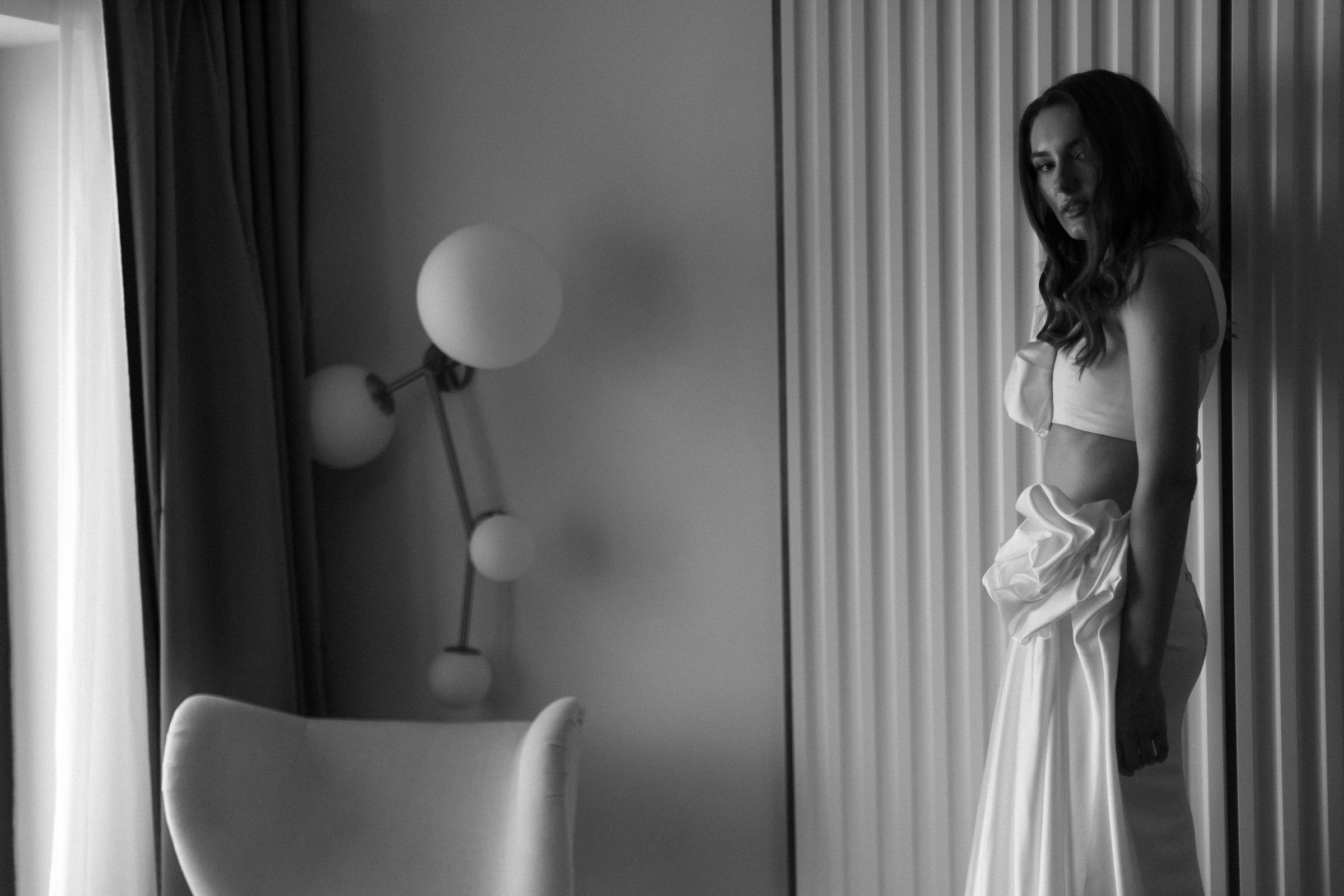 Собираемся на свадьбу вместе с фотосессией для двоих на утренние сборы. Свадебный, репортажный и портретный фотограф Сочи, Краснодар. Александра Зайцева