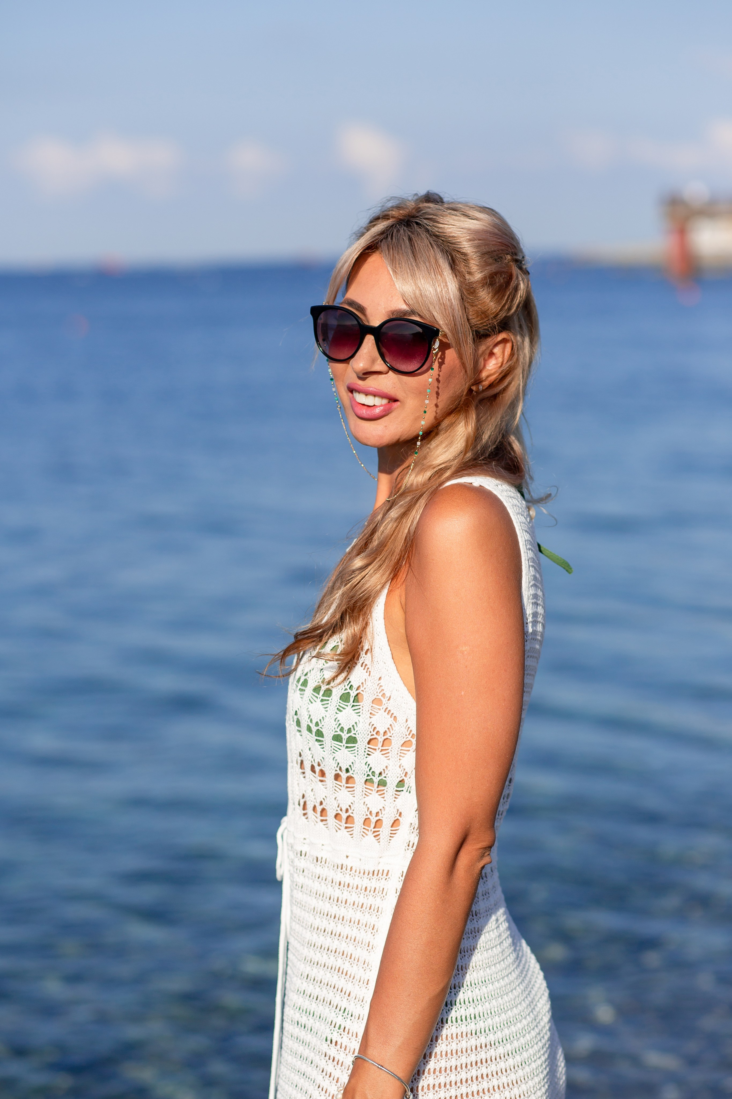 профессиональная фотосессия в Адлере на пляже  Богатырь