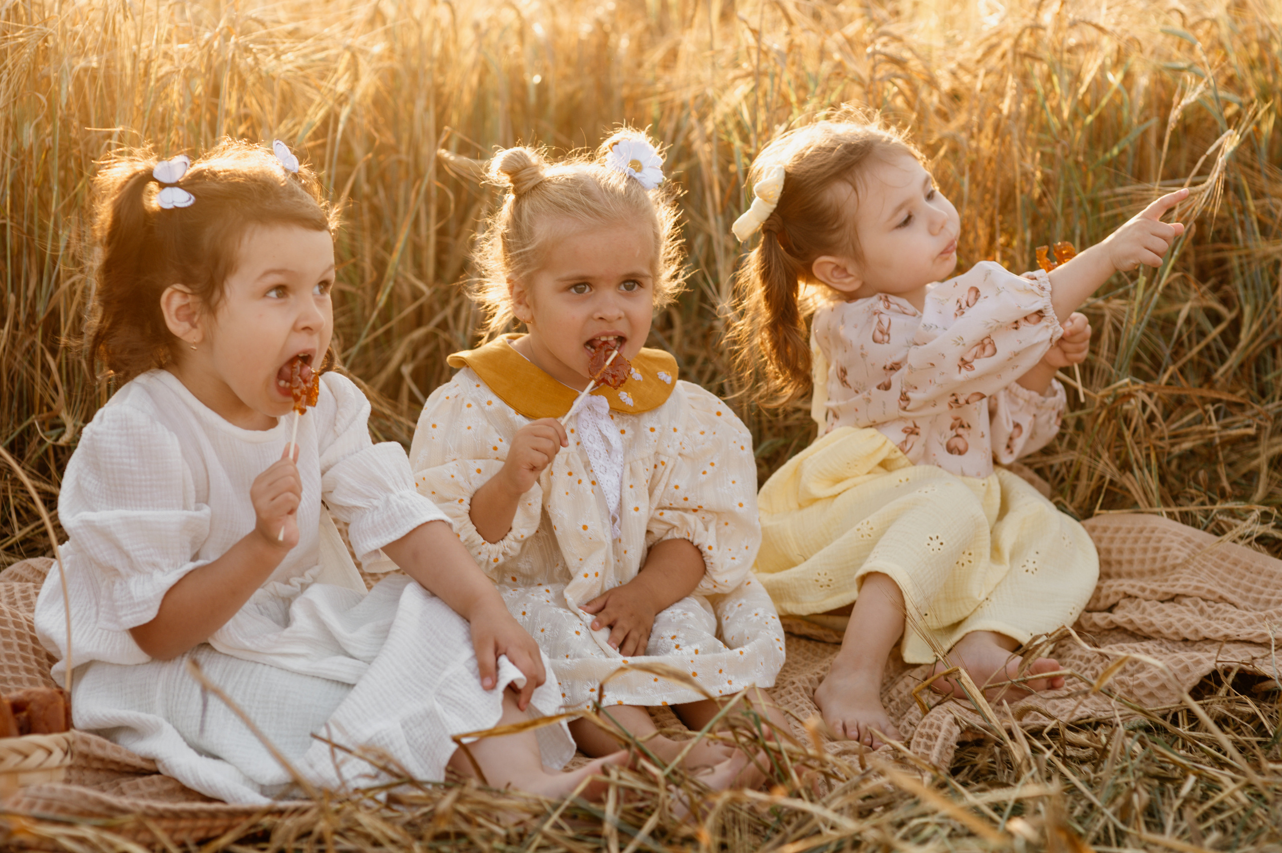 Анонс с маленькими булочками. Женский и семейный фотограф в Костроме. Алена Шепот
