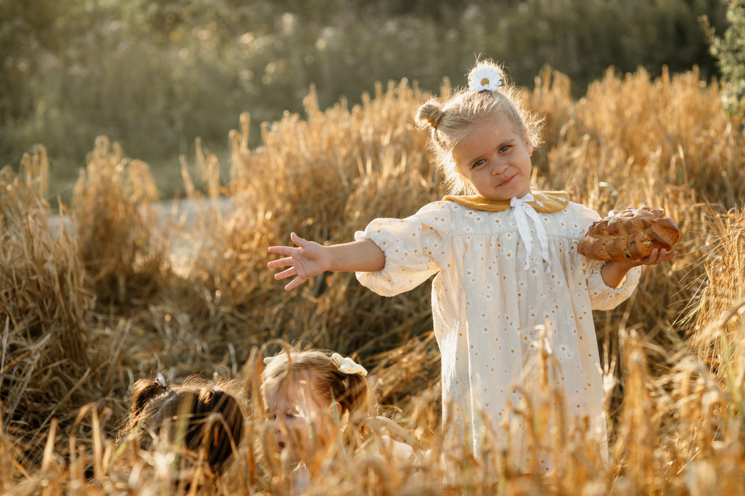 Анонс с маленькими булочками. Женский и семейный фотограф в Костроме. Алена Шепот
