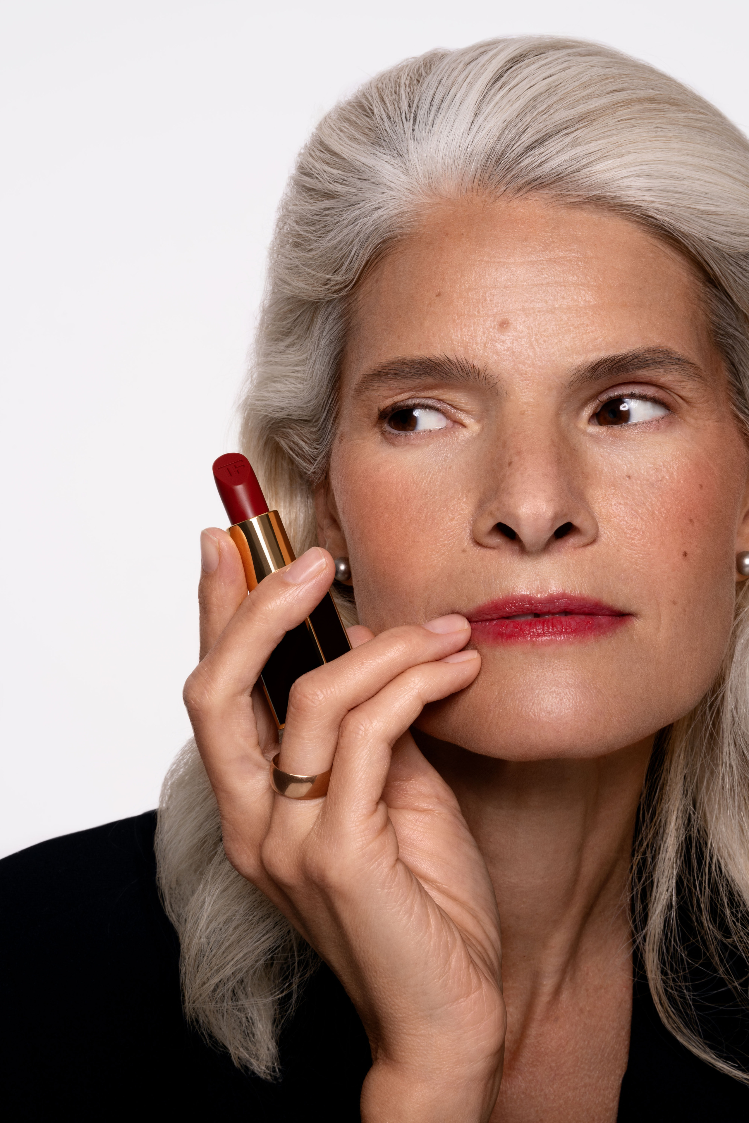 Photographer: @christianohermoso Model: @annahstasia Make-up: @lorvida Hairstylist: @hairbyyuichi Retoucher: @retouchme.ann (Bulygina Anna)