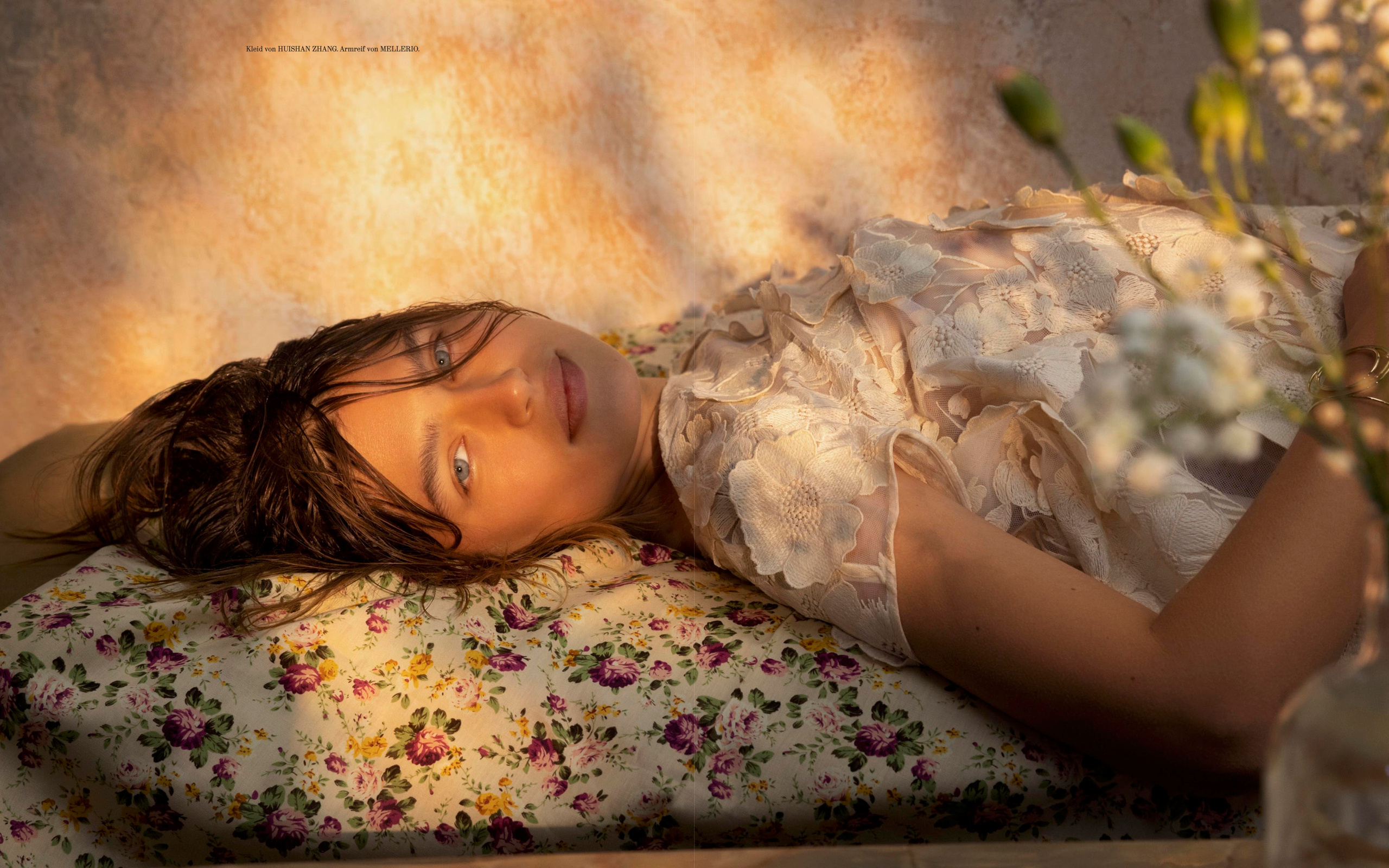 The FACES mag. Retoucher