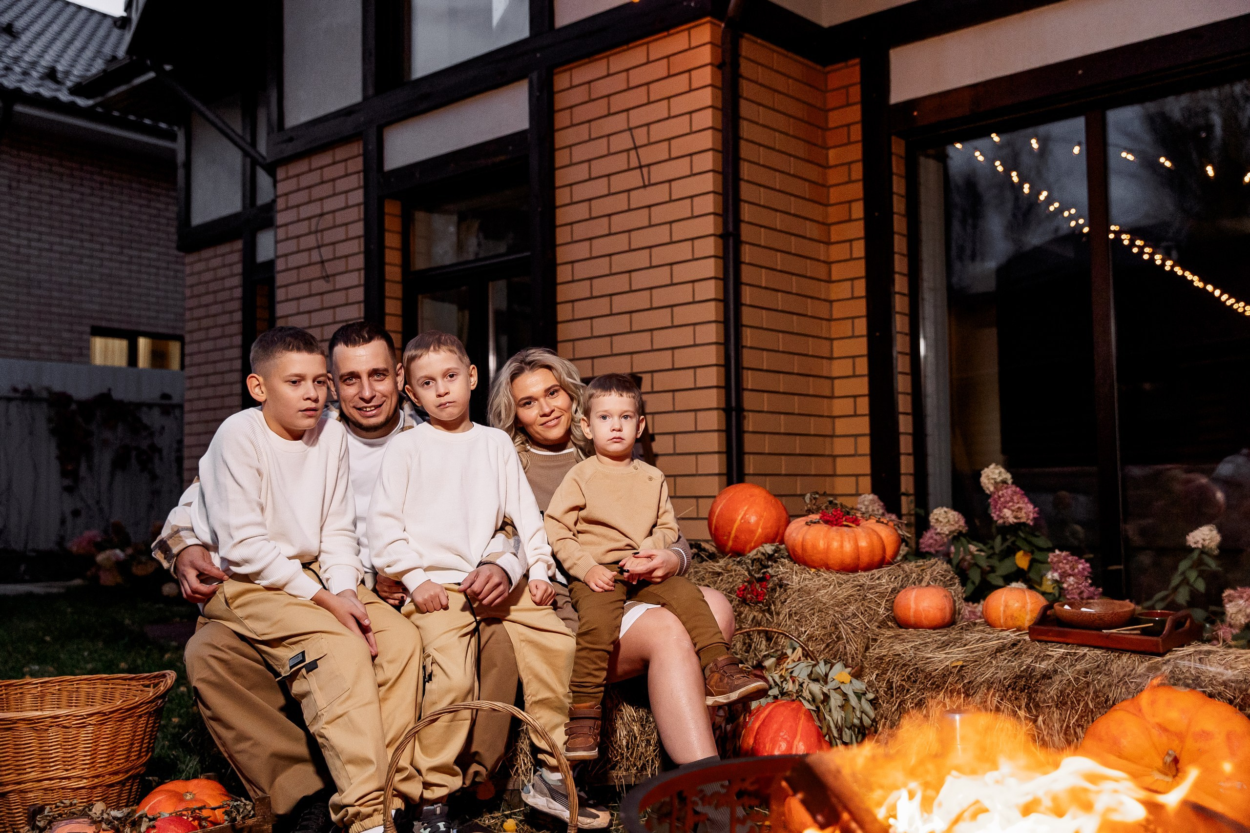 Эдуард и Дарья с сыновьями. Свадебный и семейный фотограф в Челябинске Юлия Ишимова