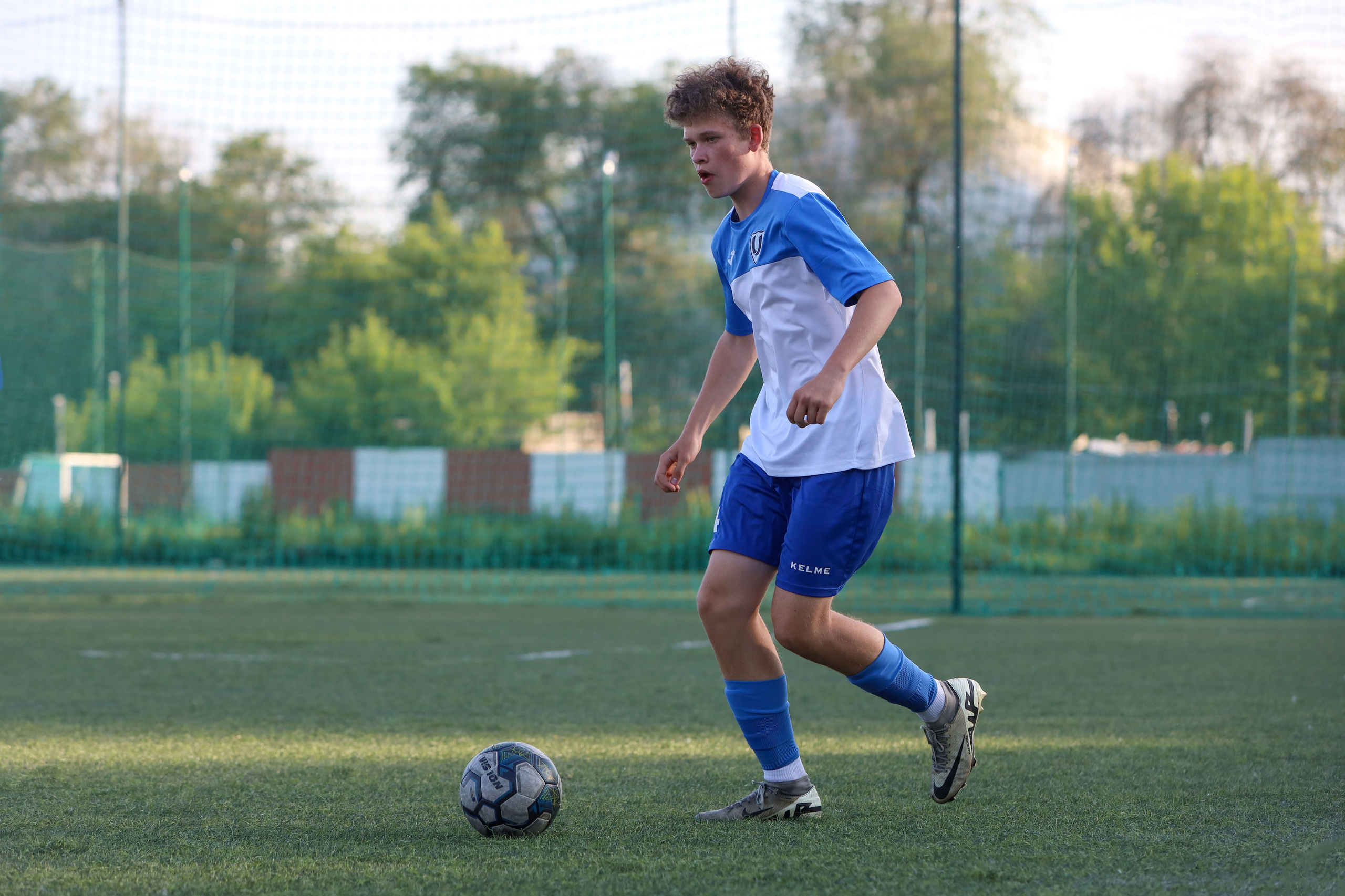 Кинель — Виктория Унион. Чемпионат СФПЛ. Молодежная футбольная лига U-15. Спортивный фотограф в Самаре