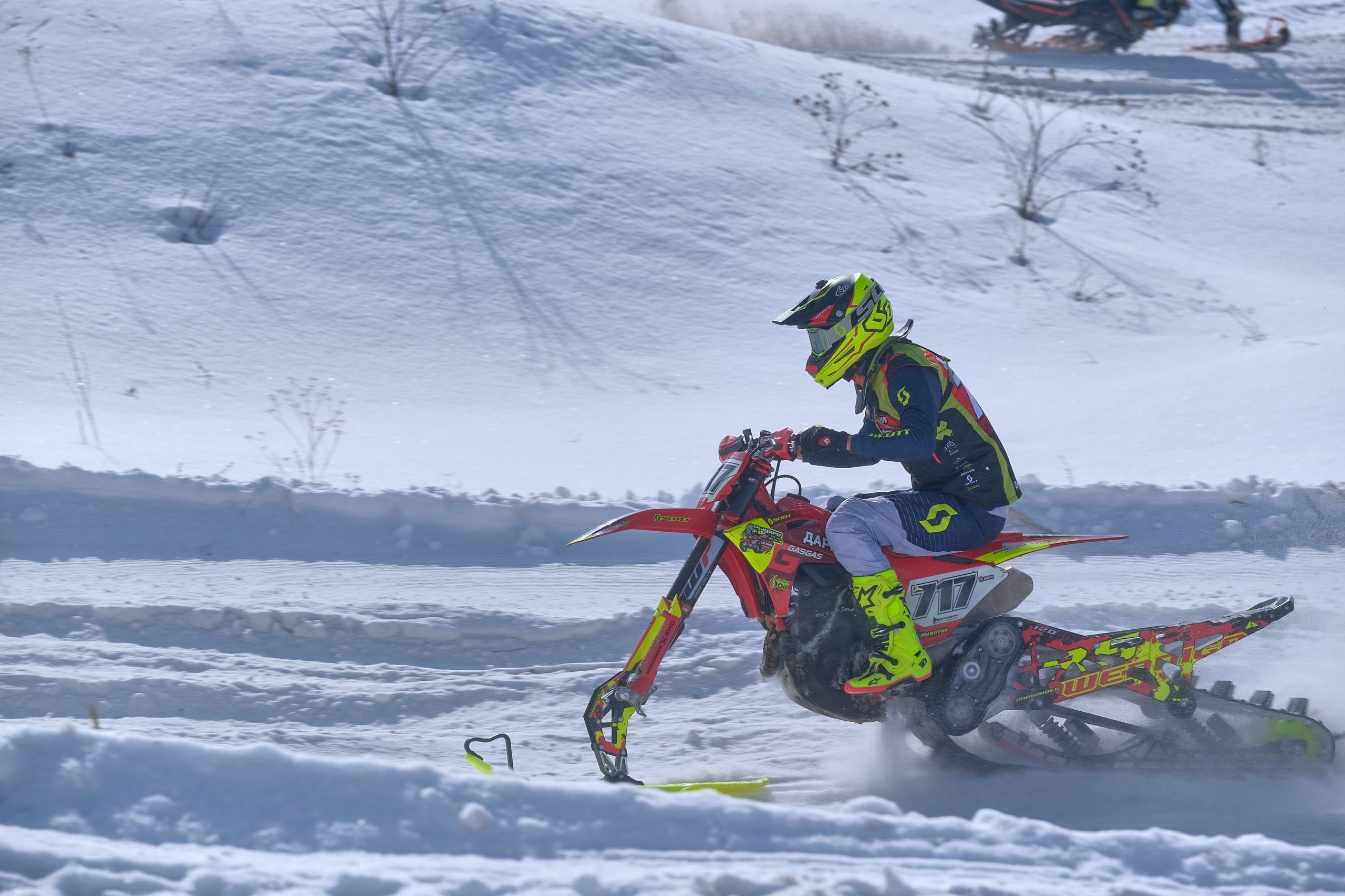 Соревнования по сноубайк кроссу и снегоходам. Свадьбы, Love Story, репортаж и портреты в Екатеринбурге