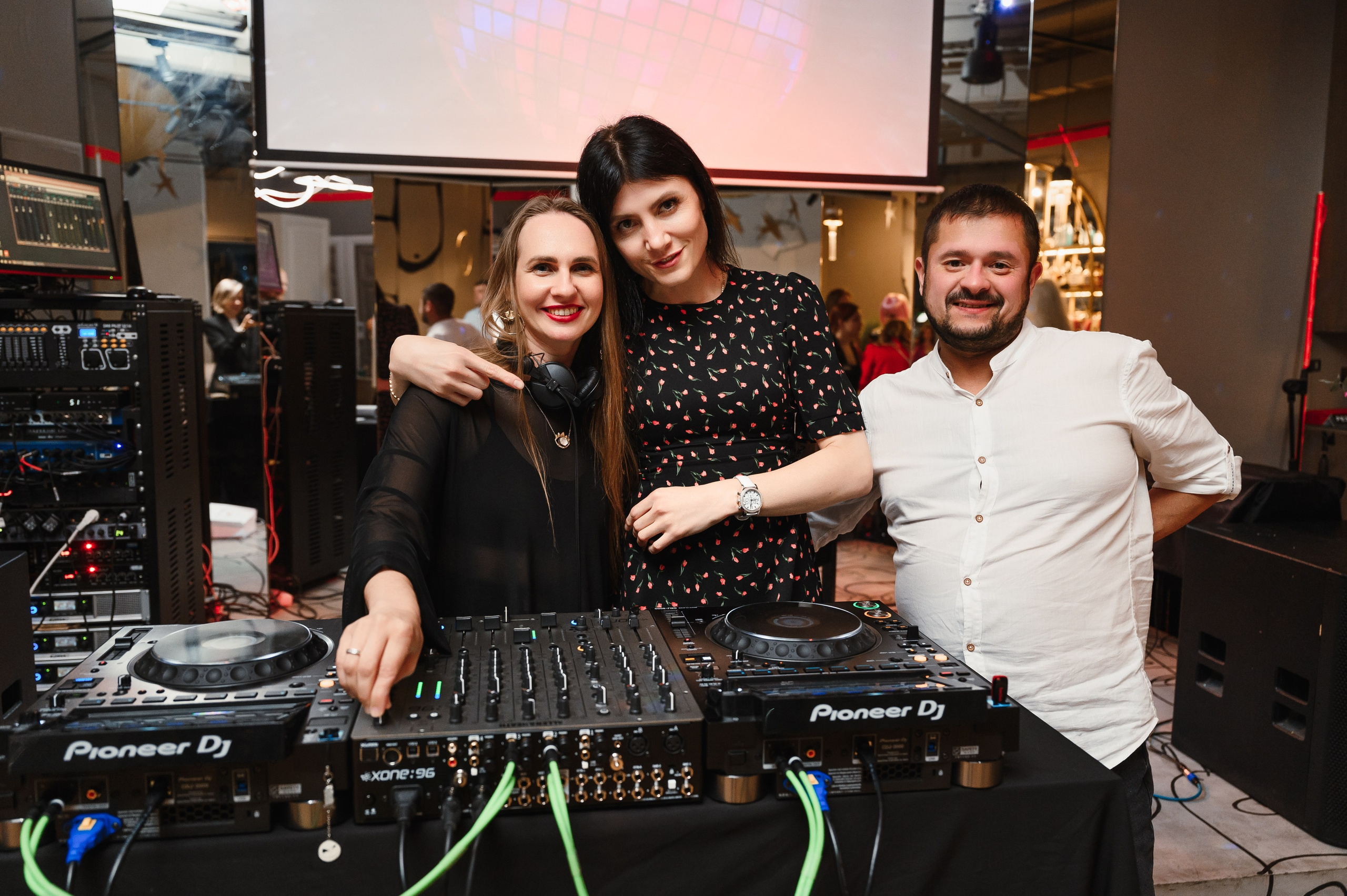 День рождения в формате выступления. Wedding and family photographer USA