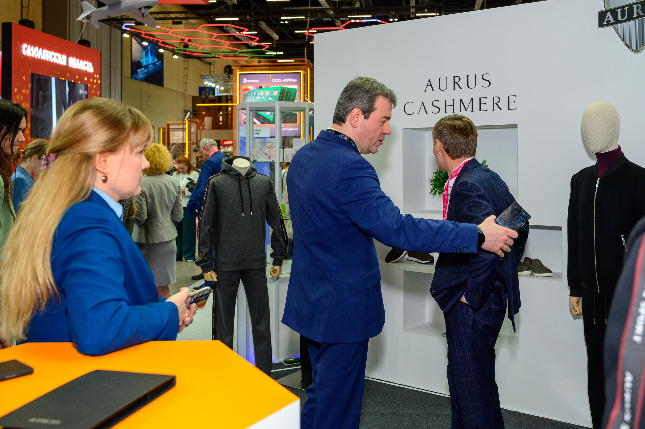 BigindustrialweekBelarus. Фотоуслуги, услуги фотографа, фотографирование важных событий