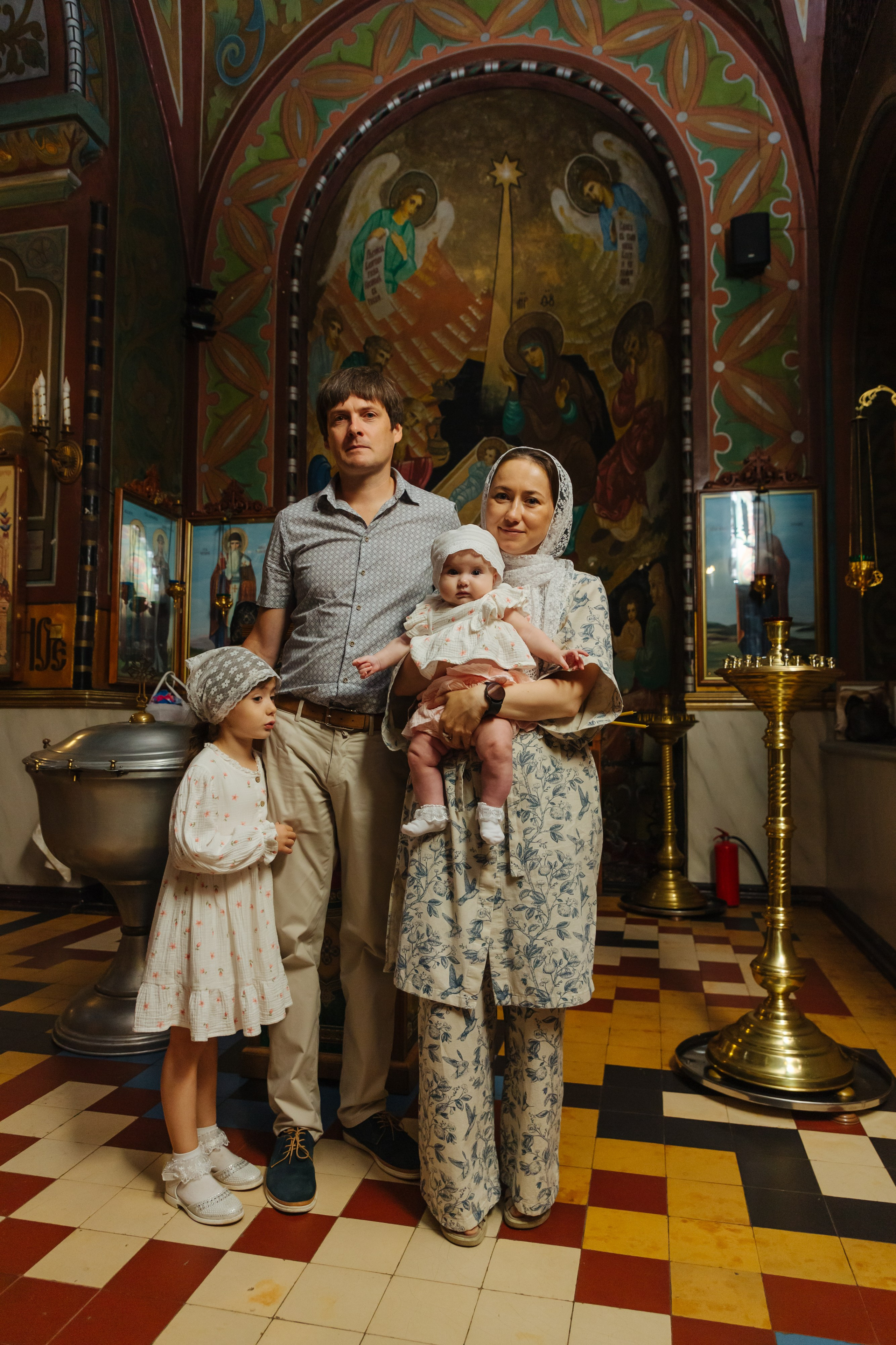 Крещение Собор Петра и Павла, г. Петергоф. Фотограф на крещение в Санкт Петербурге