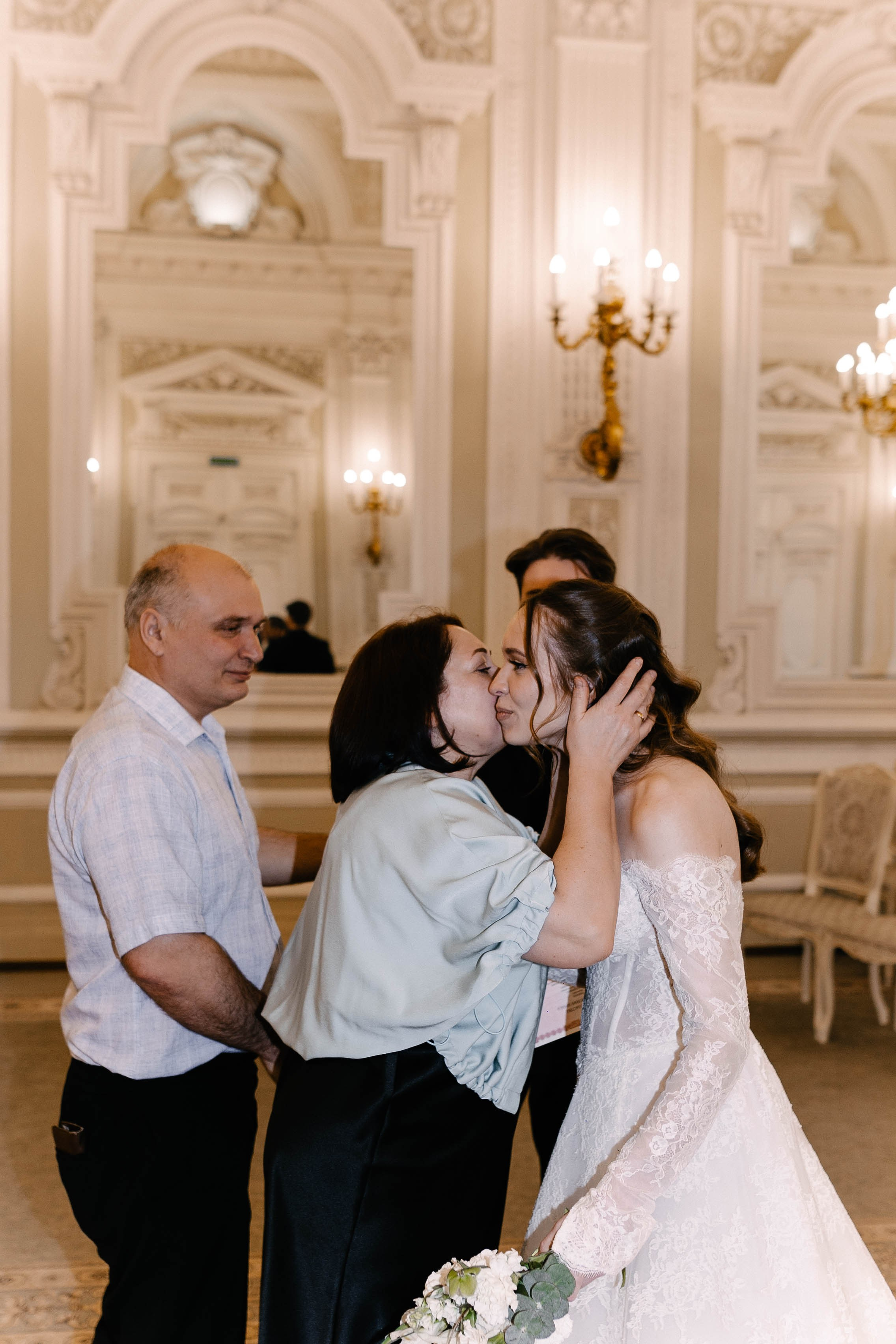 Ольга и Глеб / прогулка и загс. Фотограф Veronika Potaseva