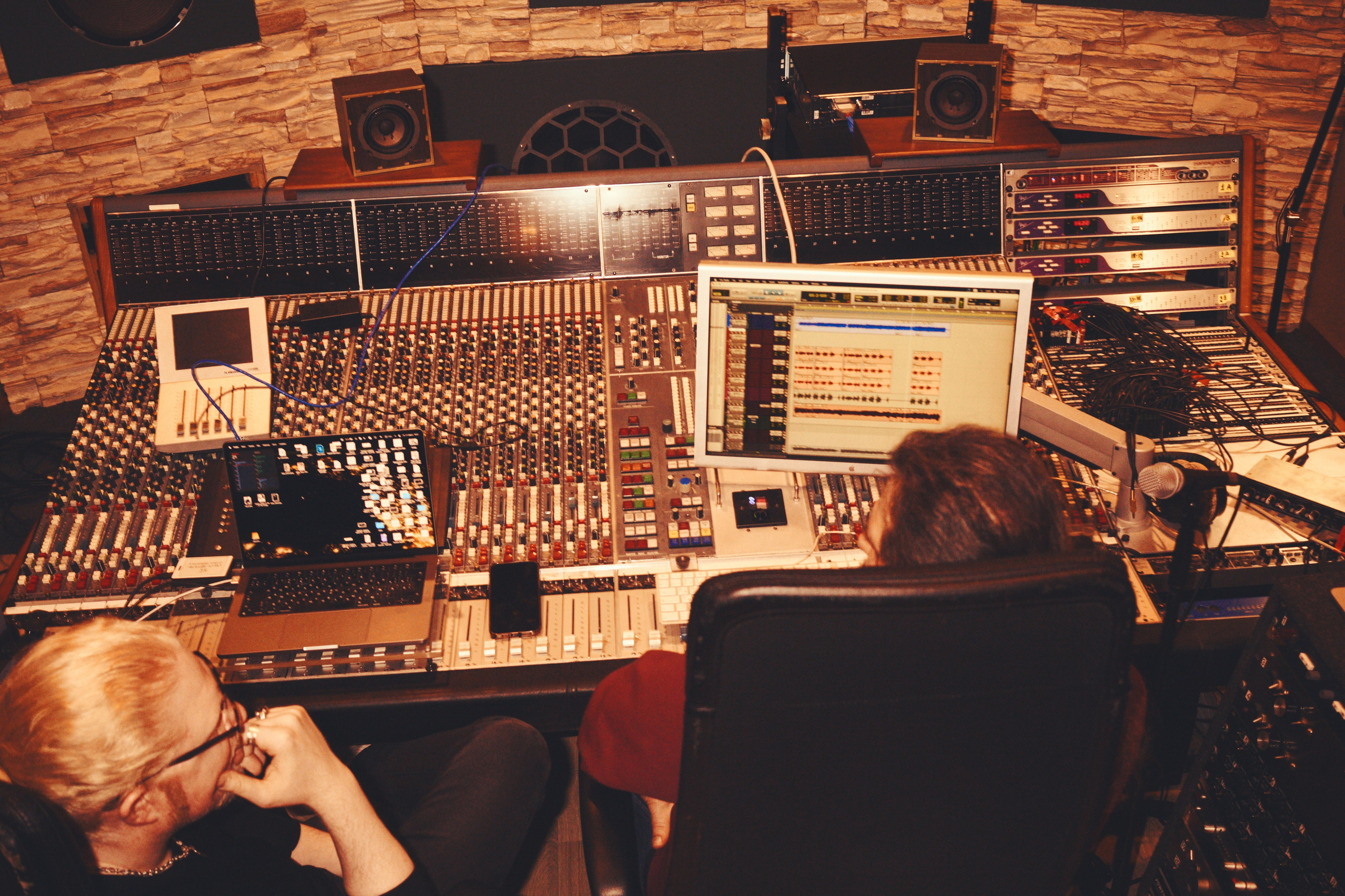 Голова Муэссы/Параметрика — Запись Ретроградного Меркурия. Фотография для артистов