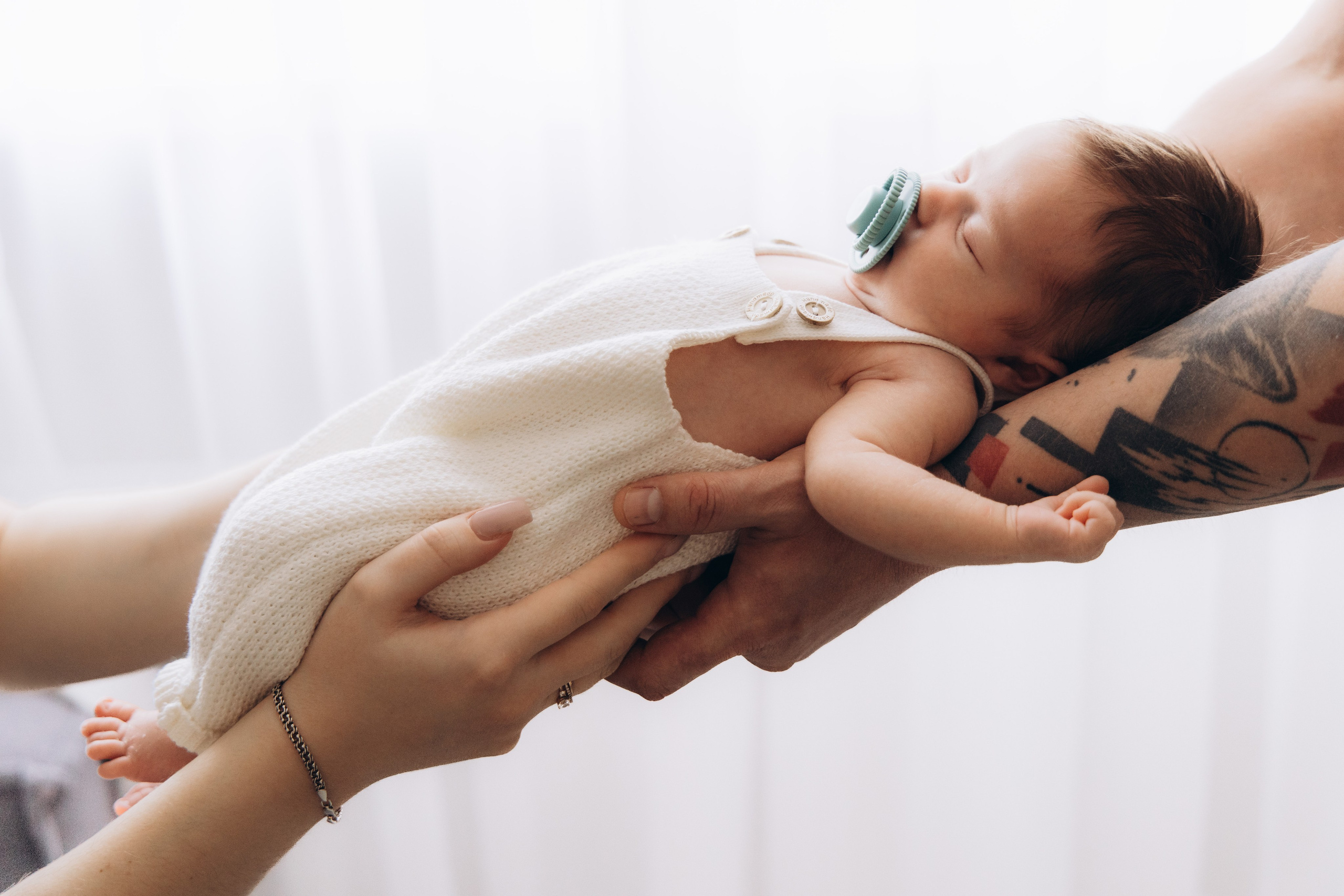 Выписка Евы + Нью Борн. Свадебный и семейный фотограф в Краснодаре Диана Смирнова