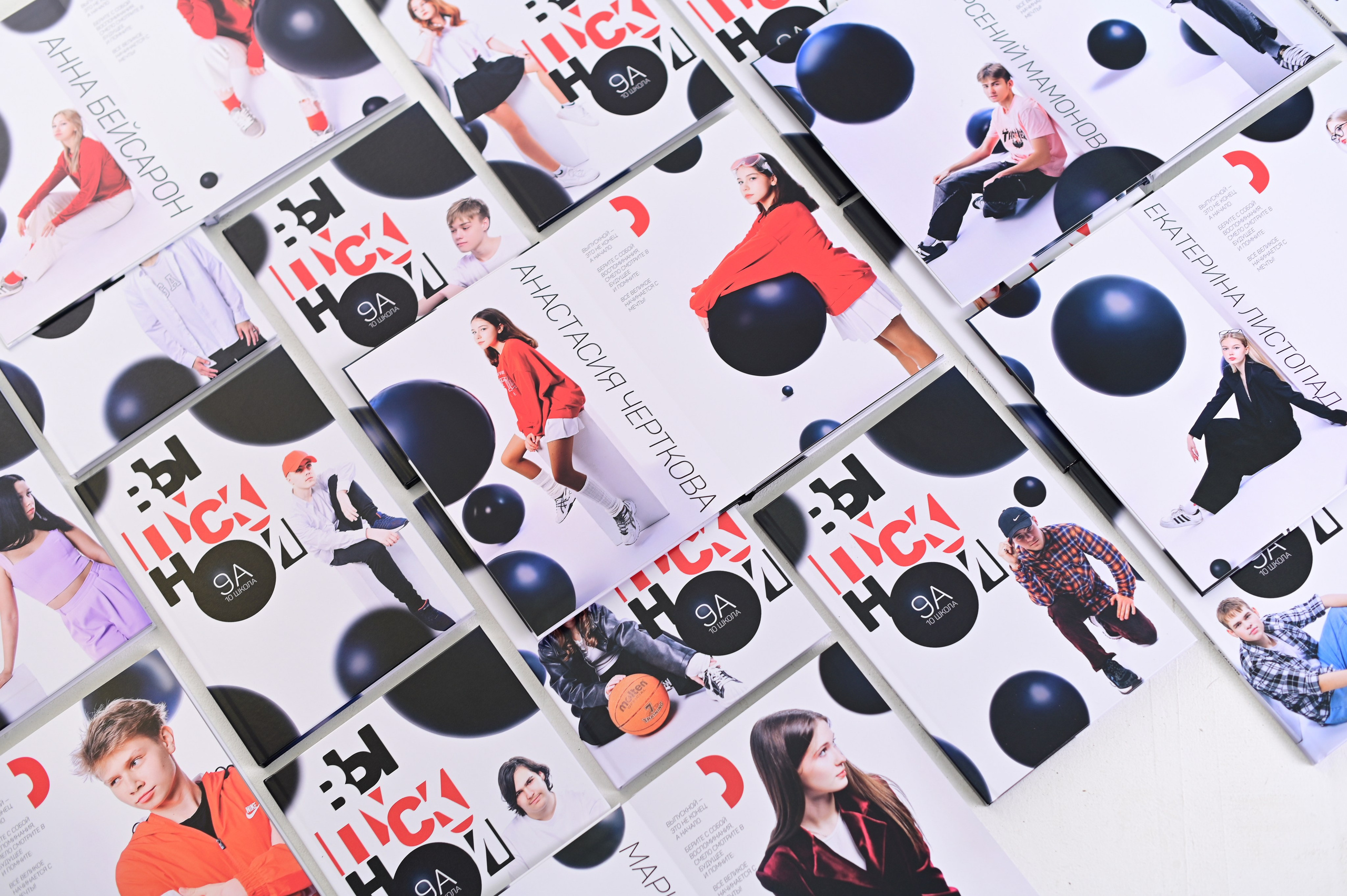 Школьный выпускной альбом для старшеклассников, альбом выпускника 9 и 11 класса. Школьный альбом в Москве