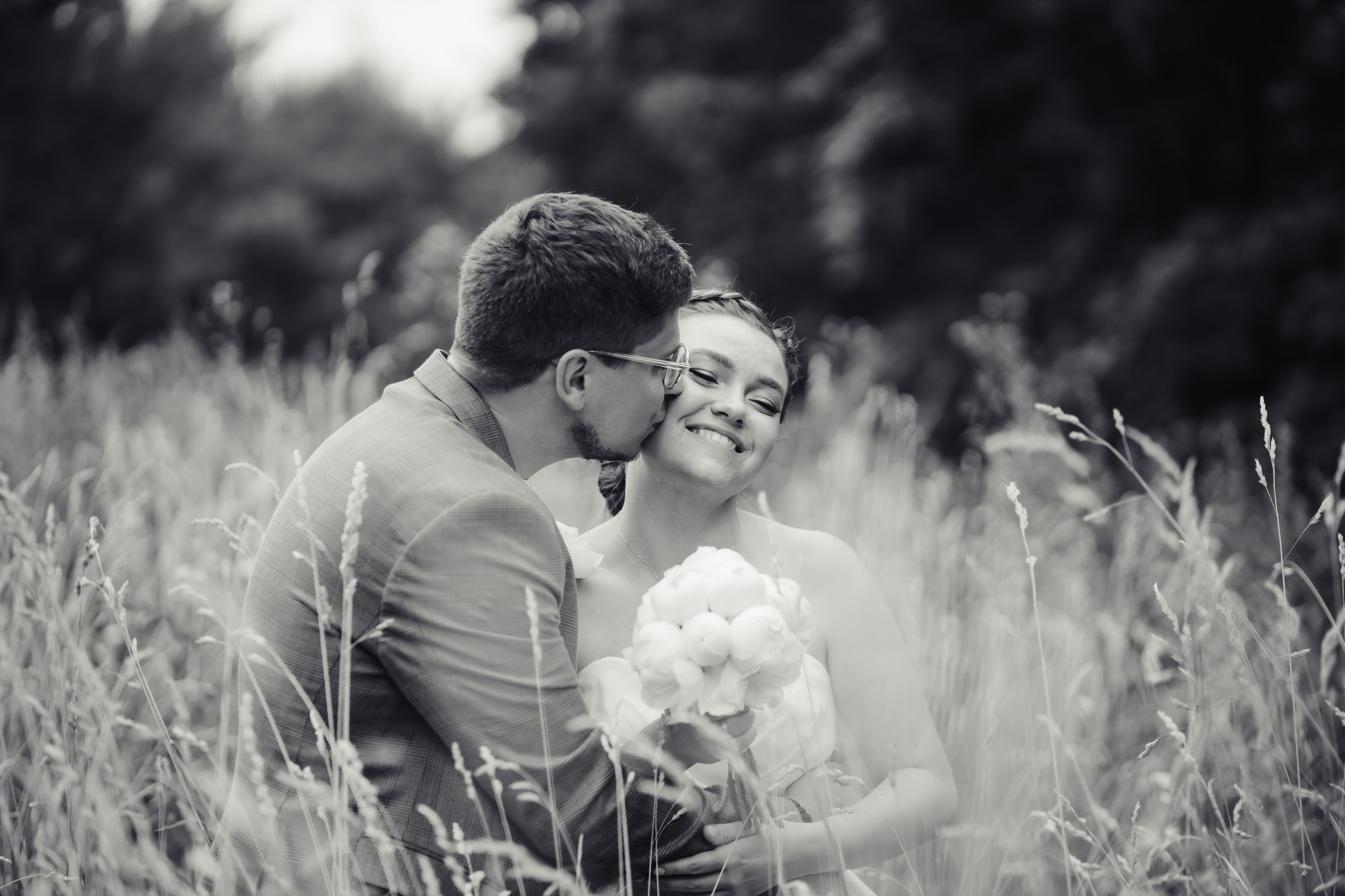 Евгения и Илья ЧБ. Свадебный фотограф в Москве Екатерина Огарская