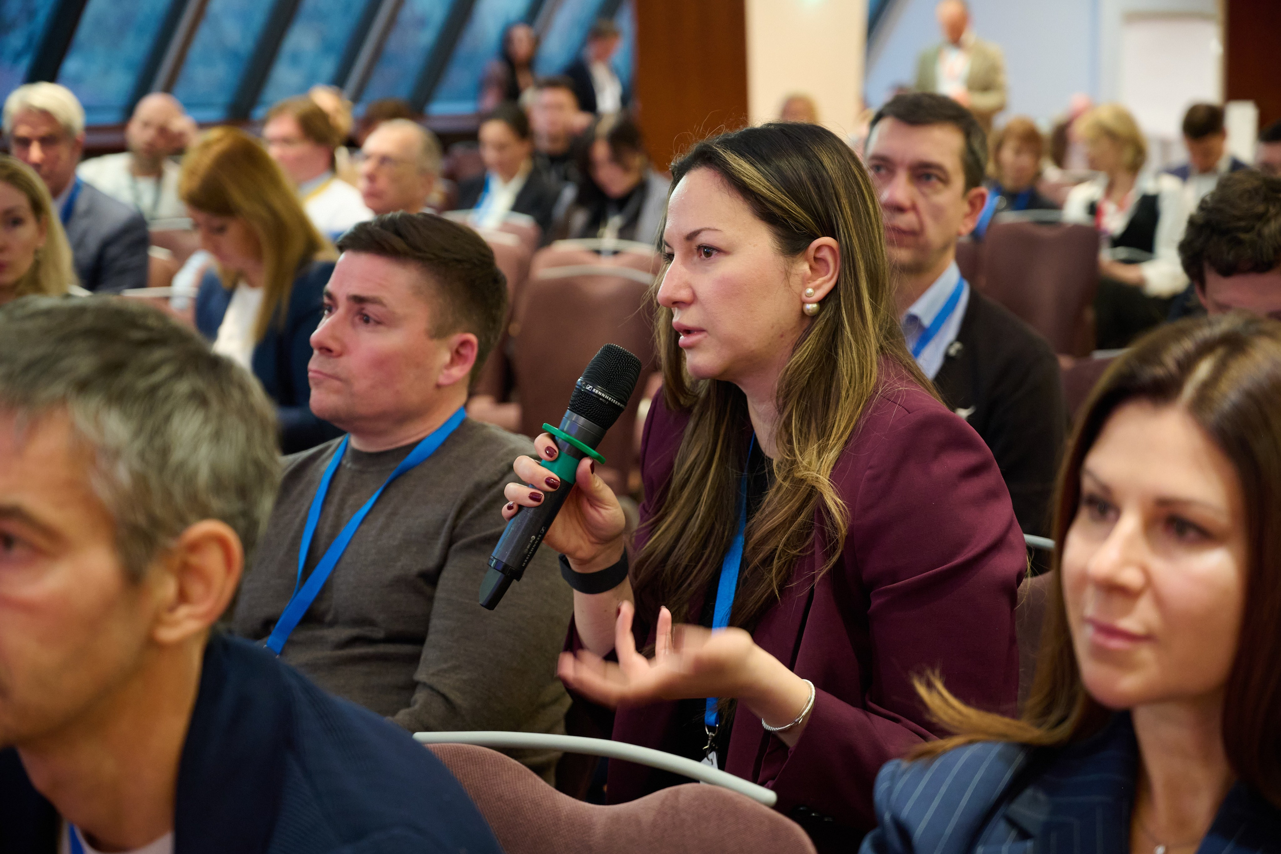 Redis Business Class — В фокусе. Планы и стратегии 2025. Репортажный фотограф в Москве и Санкт-Петербурге — Профессиональная съёмка мероприятий | Данила Золкин