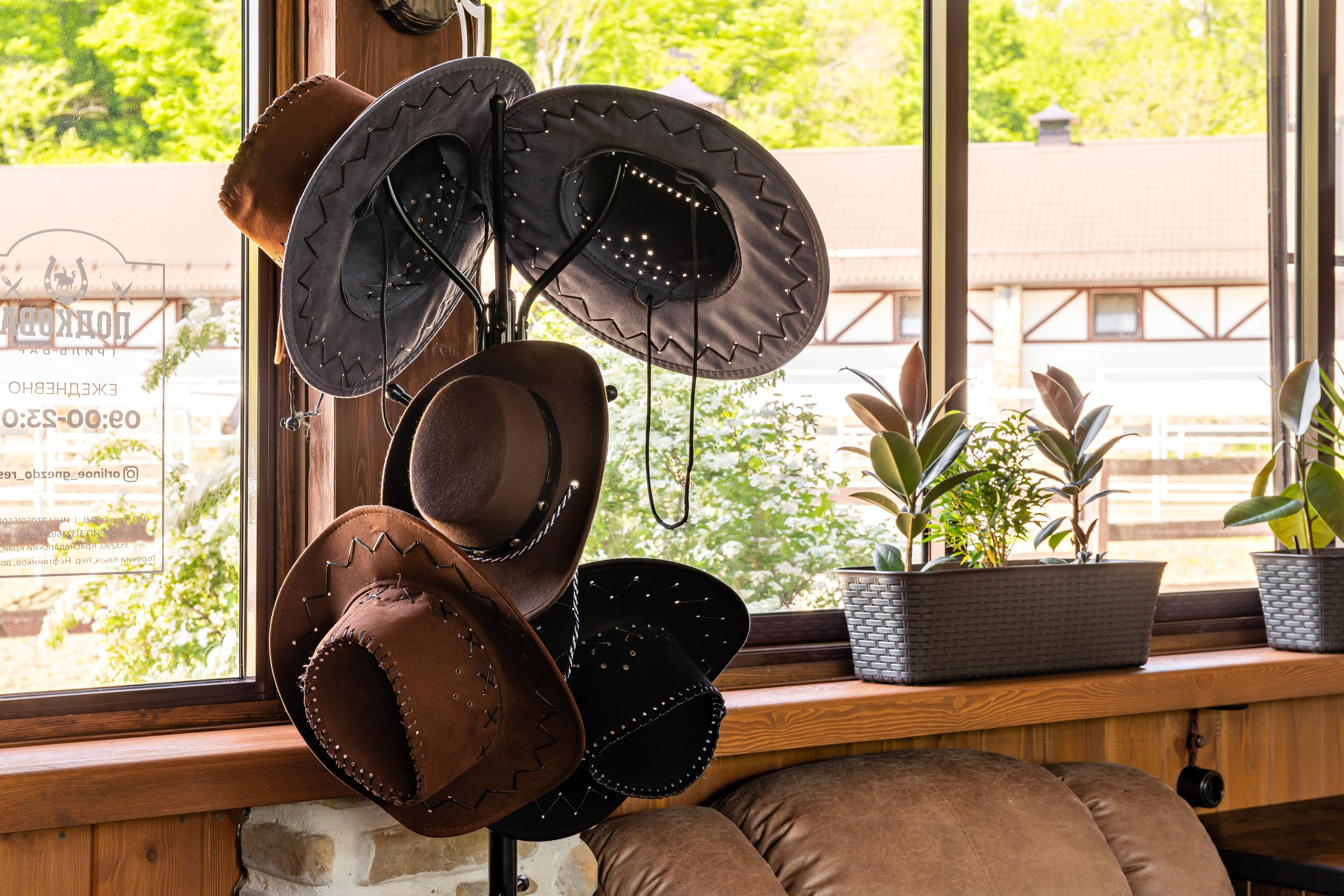 Парк-отель «Орлиное гнездо». Бар «Подкова». п. Горячий Ключ. Интерьерный фотограф в Краснодарском крае Светлана Шурлова